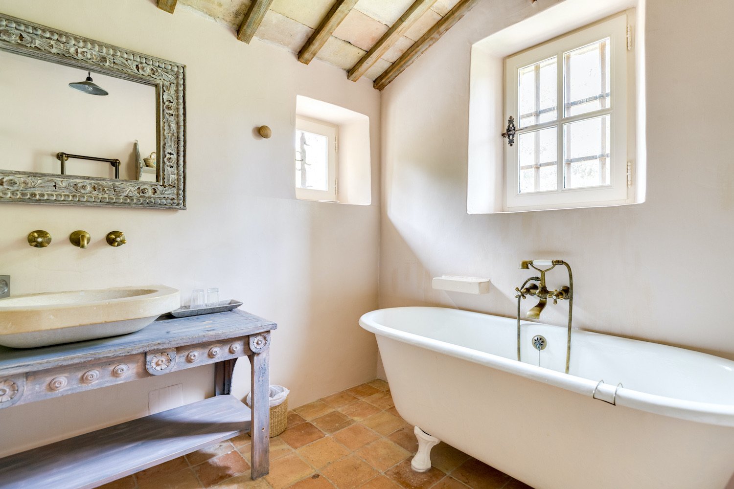 Luxury villa Eygalieres bathroom