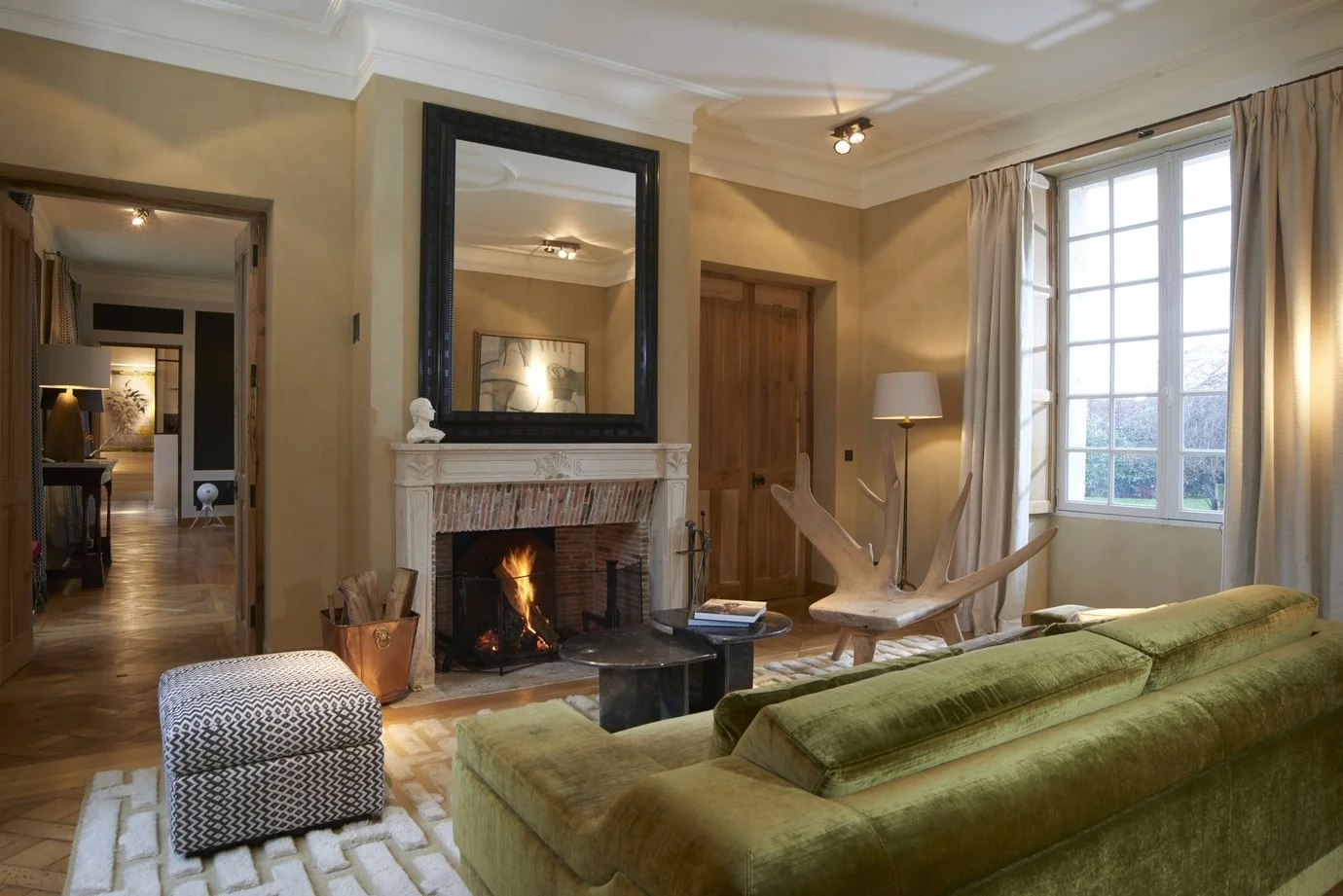 Luxury villa for rent in Thoiry near Paris