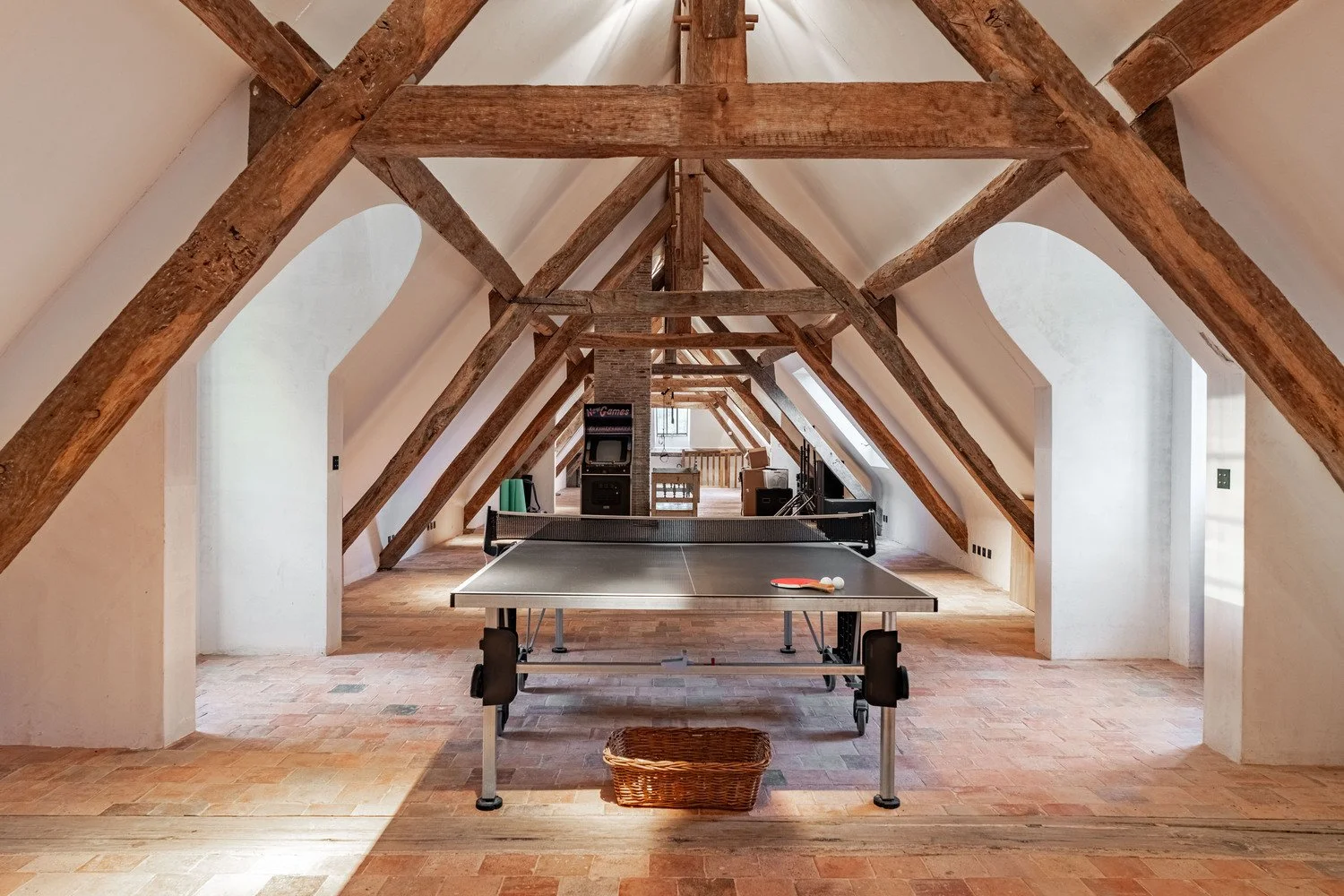 Luxury villa for rent in Thoiry near Paris