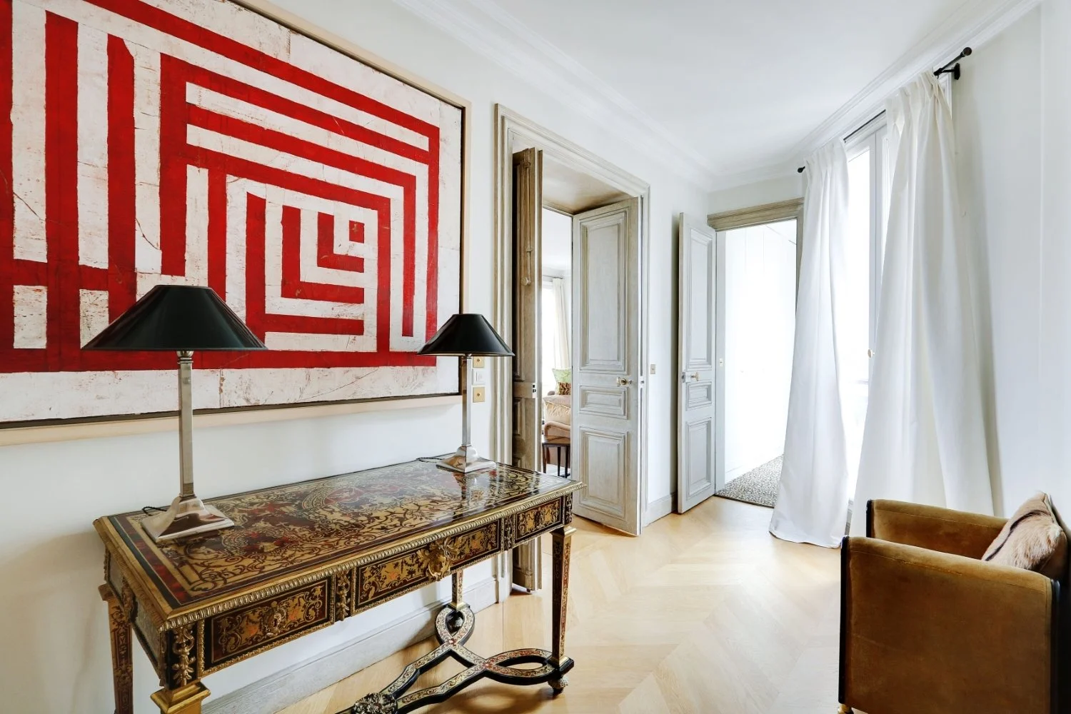 Luxury Appartment Paris Solferino entrance