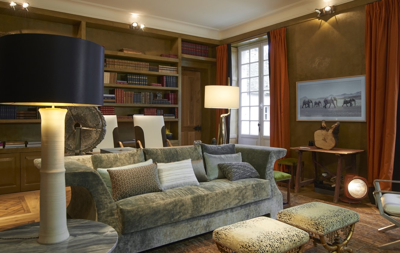 Luxury villa for rent in Thoiry near Paris