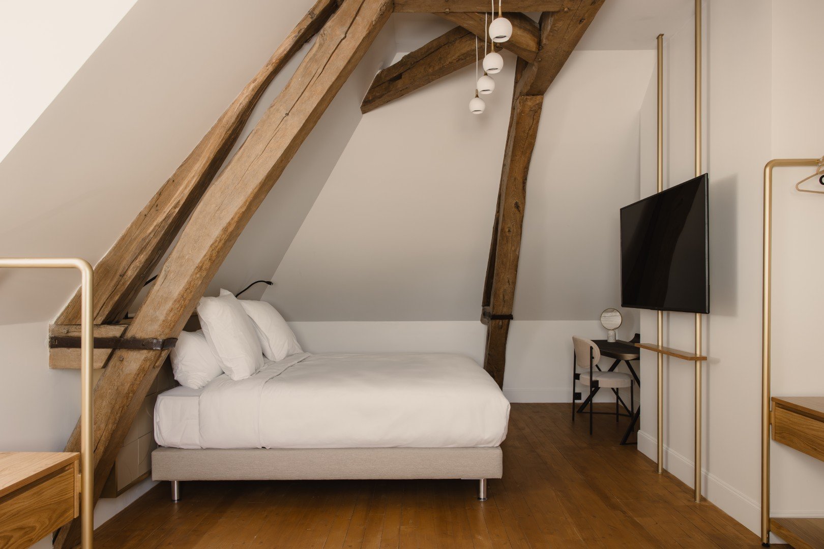 luxury villa vexin bedroom