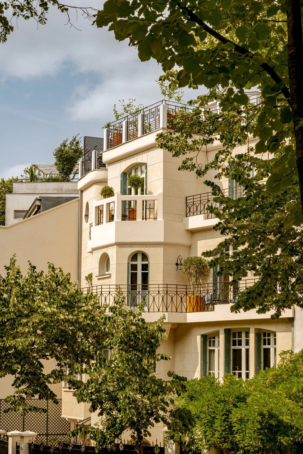 luxury home for rent in Paris Montmartre