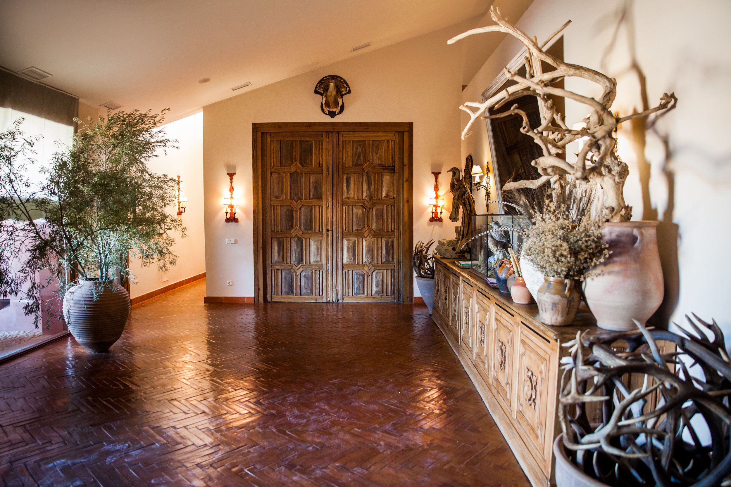 luxury villa Castille entrance