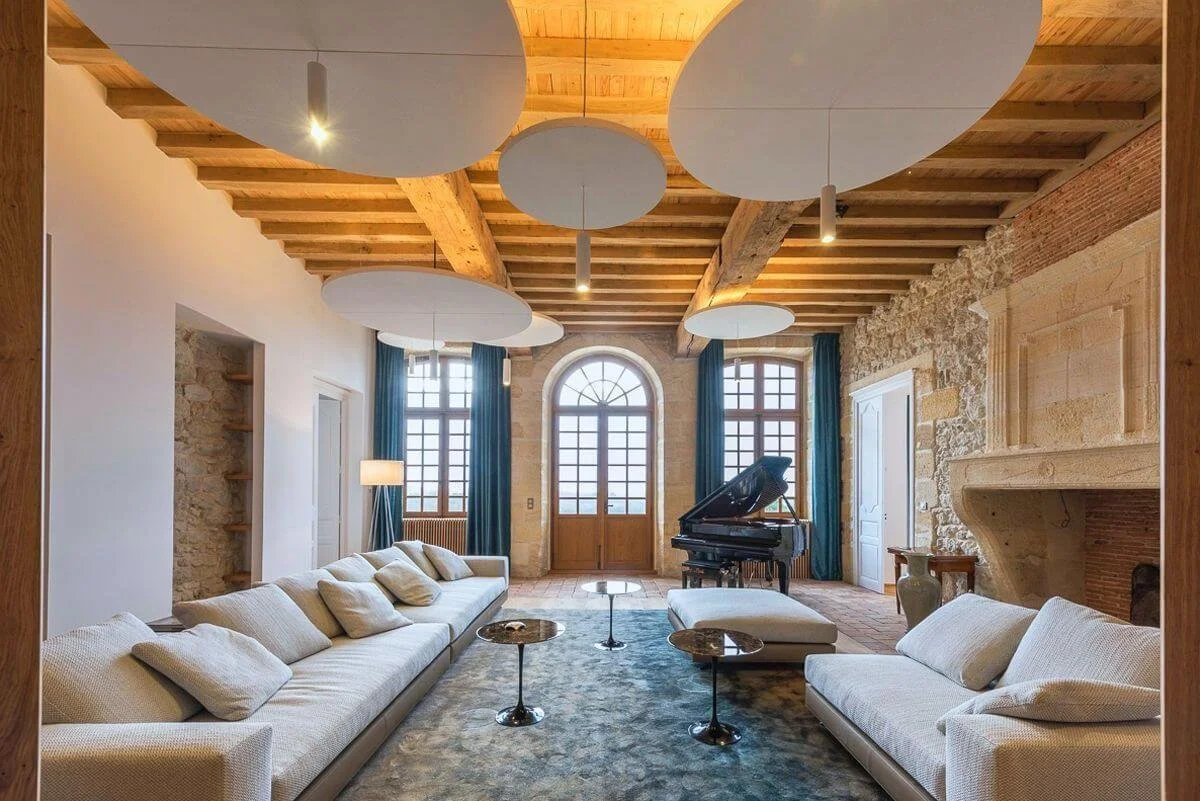 Gironde luxury villa living room