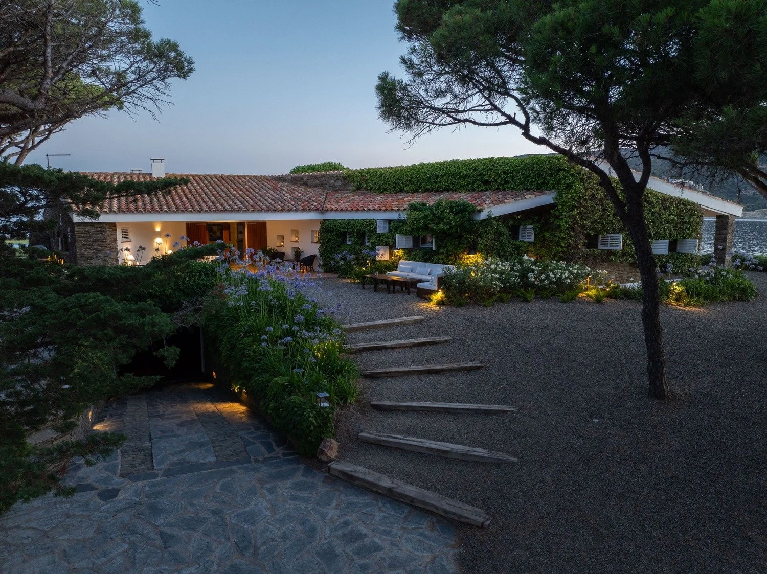 Luxury villa cadaques oliveres terrace