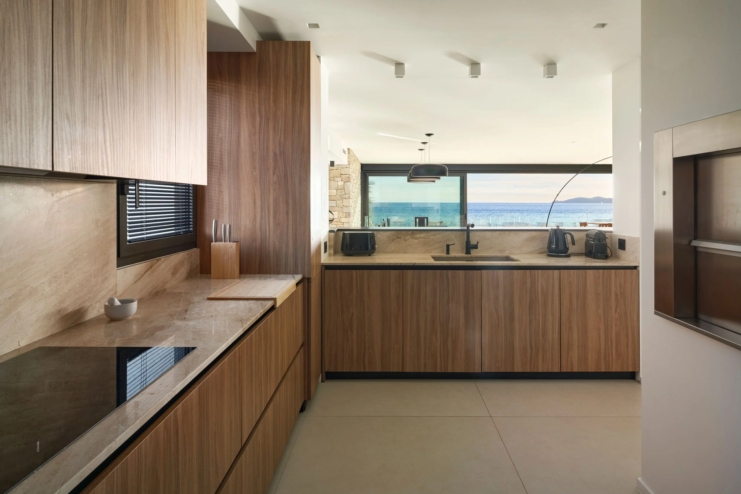 Luxury villa in La Ciotat kitchen