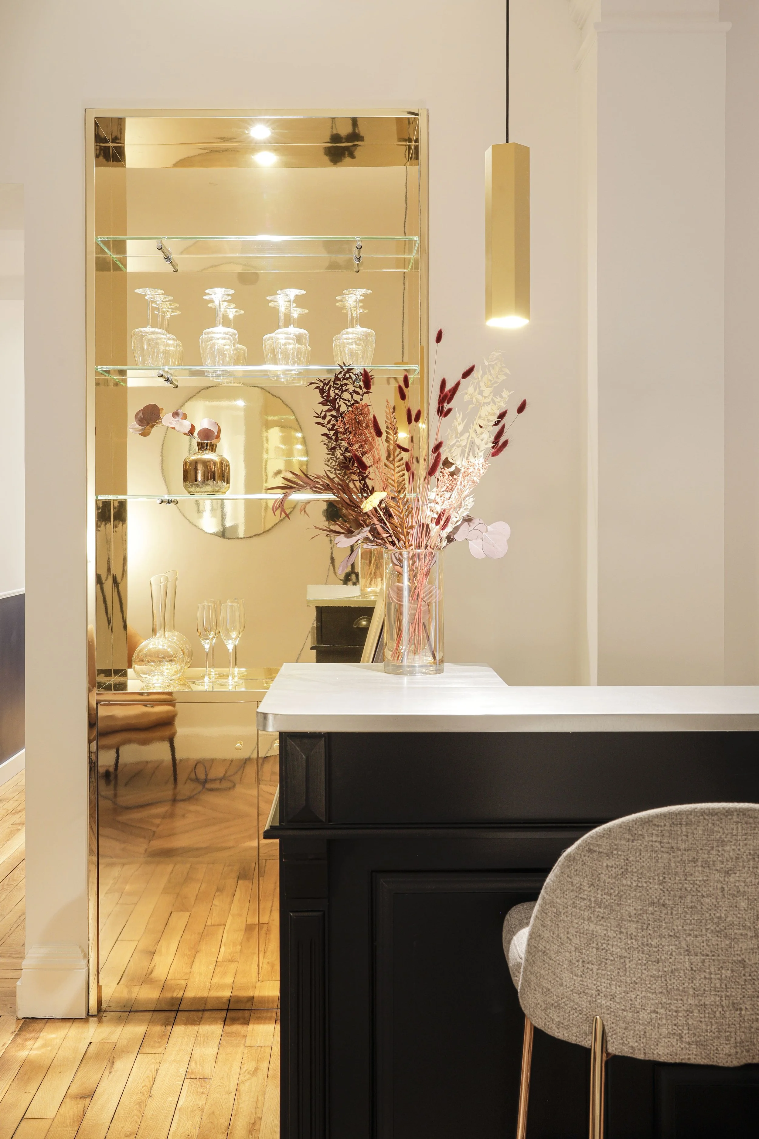 Paris Royale - Luxury apartment living room