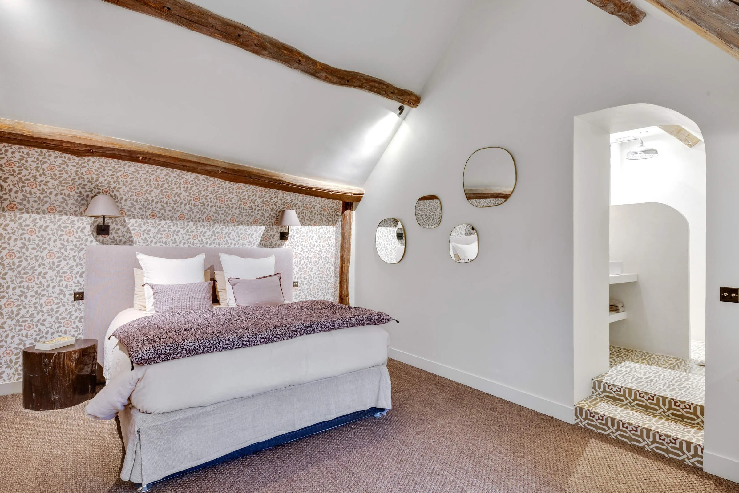 Luxury villa in Giverny bedroom