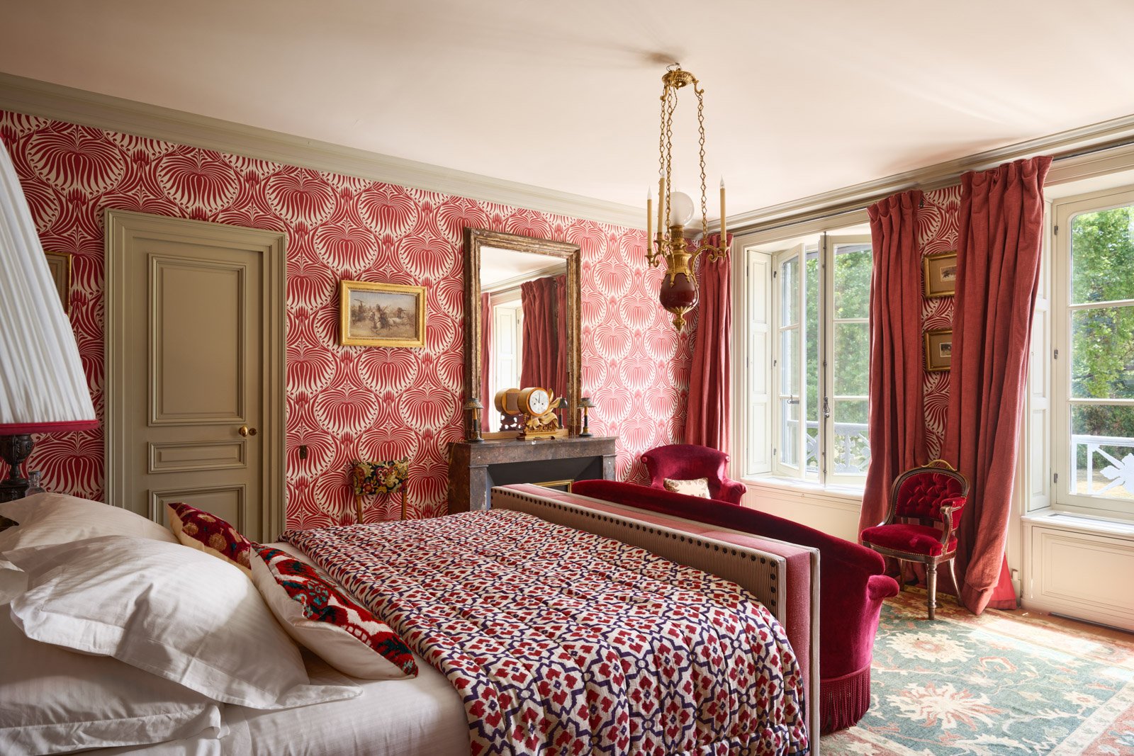 Luxury corporate retreat in Loire near Paris