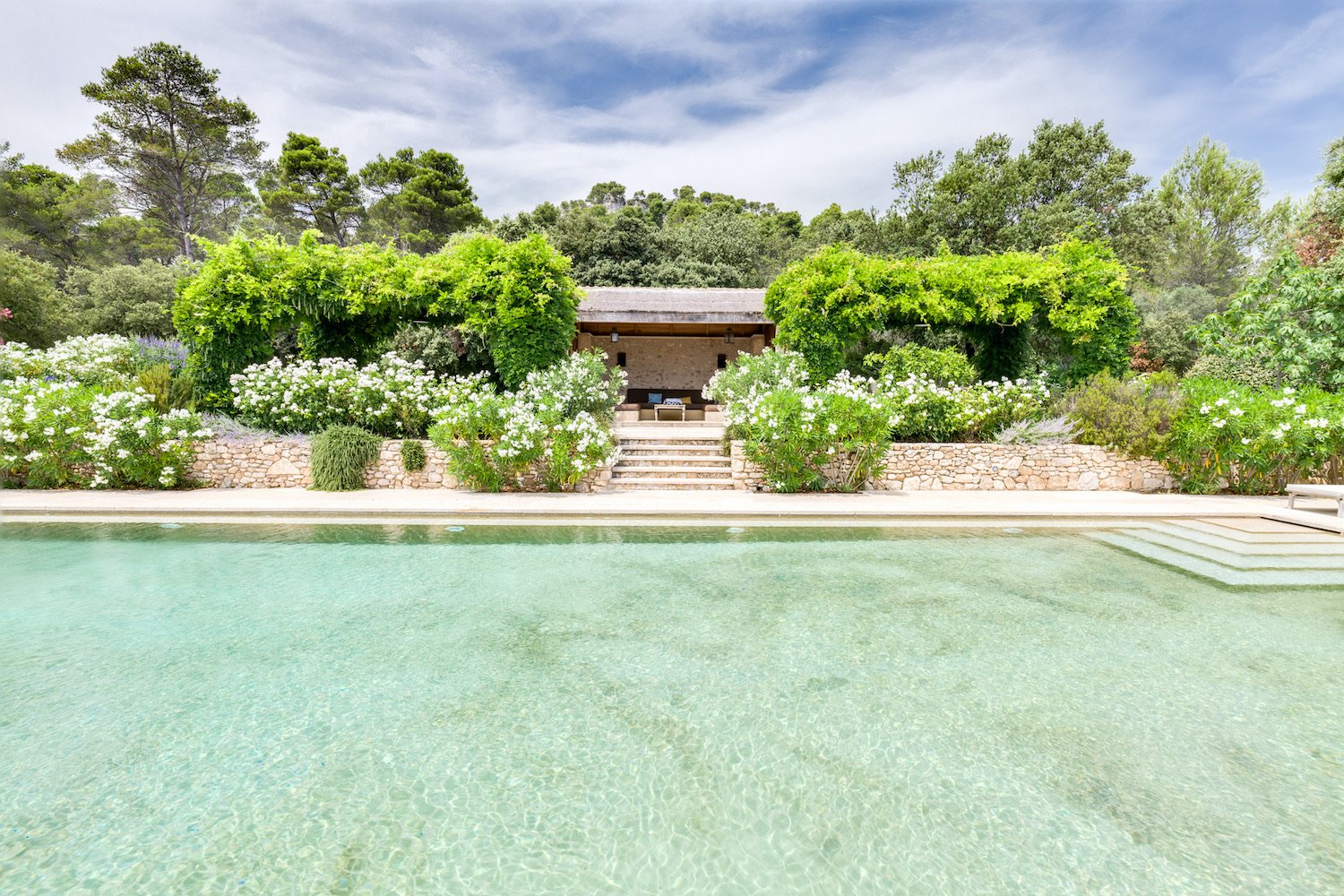 Luxury villa Eygalieres swimming pool