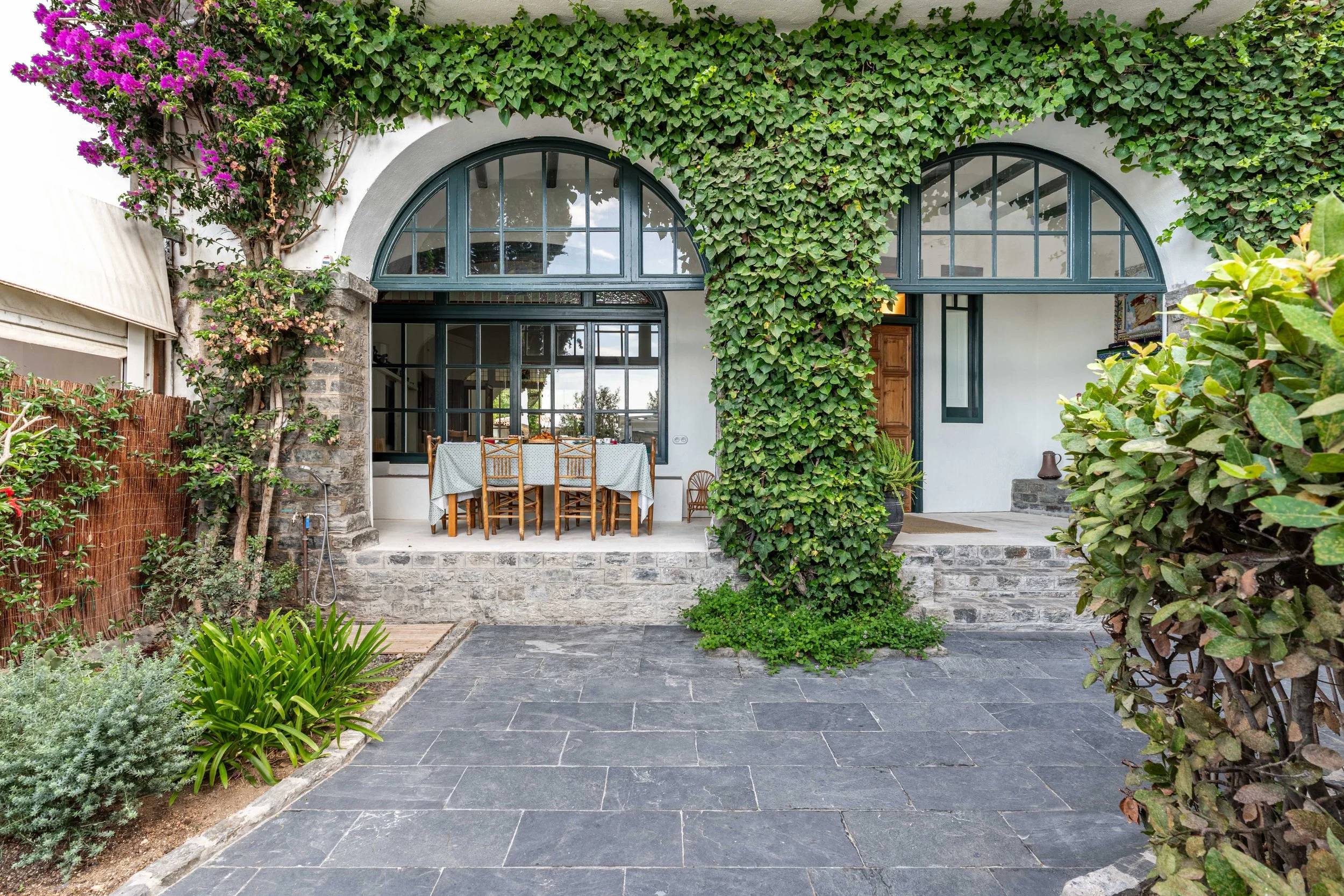 luxury villa in cadaques village
