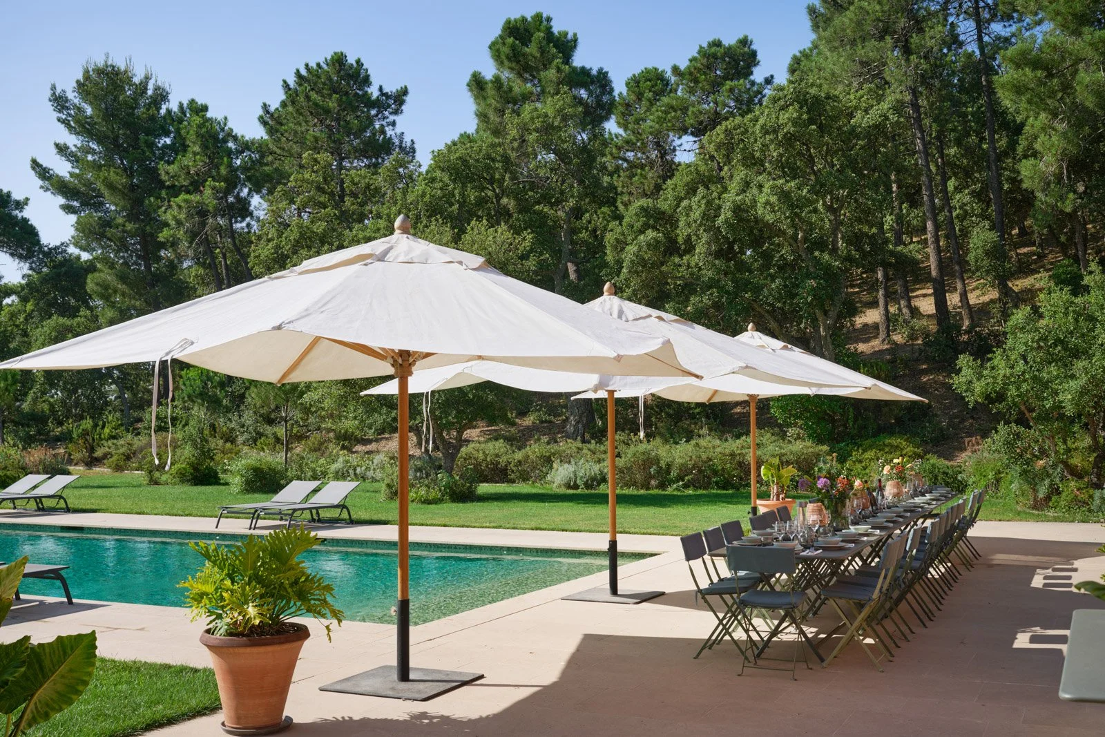 Luxury villa rental Beauvallon terrace pool house