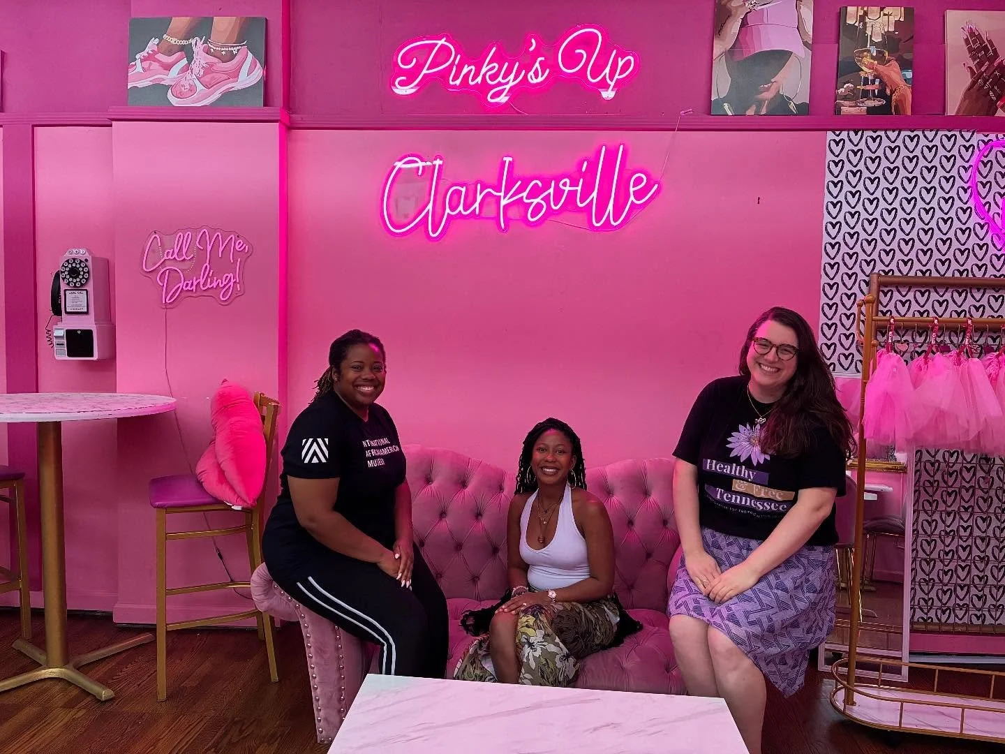 ๐ฉท๐งก๐ When you have to celebrate your amazing Campaign Strategist, even if the decor doesn’t match the new org colors! Niah, thank you so much for all your work for Healthy and Free Tennessee and for building our Poverty is Not Neglect campaig