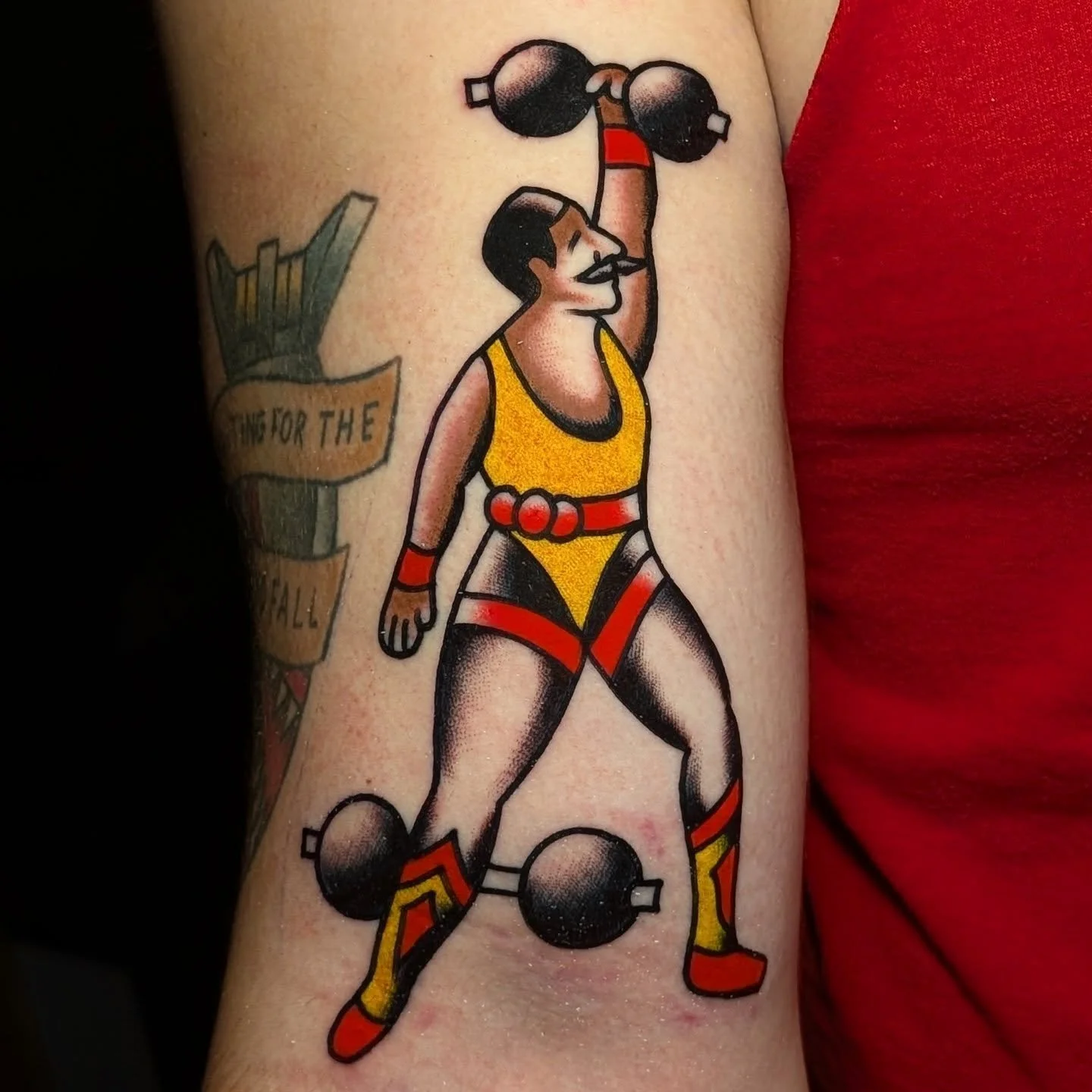 🏋️🌞 STRONG MAN 👼💪 Ypsilanti was crazy fun this weekend with a billion friends, old &amp; new 😭❤️ if you came and got tattooed for Jasper's bday, thank you! 🥰

this one been kicking around the book for a long time 👴 Dom got one a while back, an