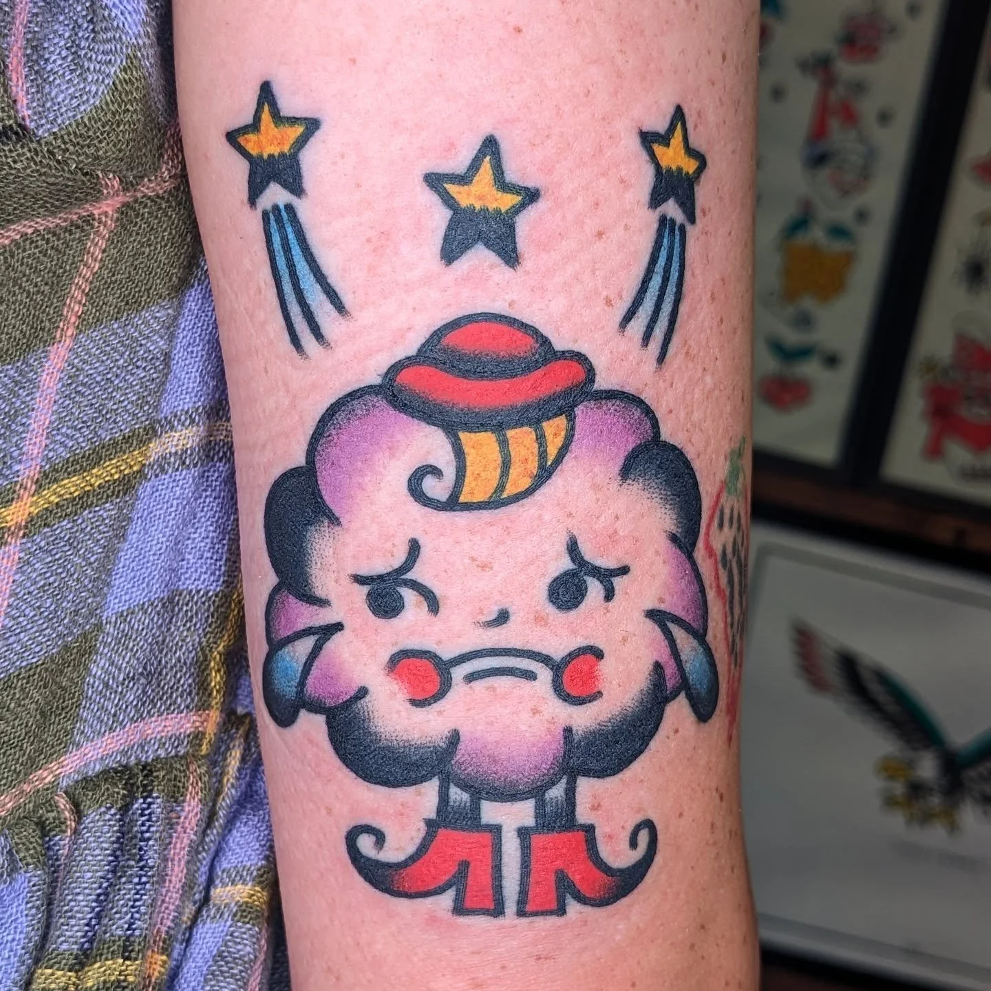 🌧️🌞 MELANCHOLY SUMMER 👼🥺 been a minute since tattooing this lil dude! 🌠 happy to make it for Khathy in Portland a few months back 🥰

1,000s of designs ready to go ⏰
tattooing at @heartofgoldtattooclub 💛
PHILADELPHIA, PA

🙏 DM for commissions 