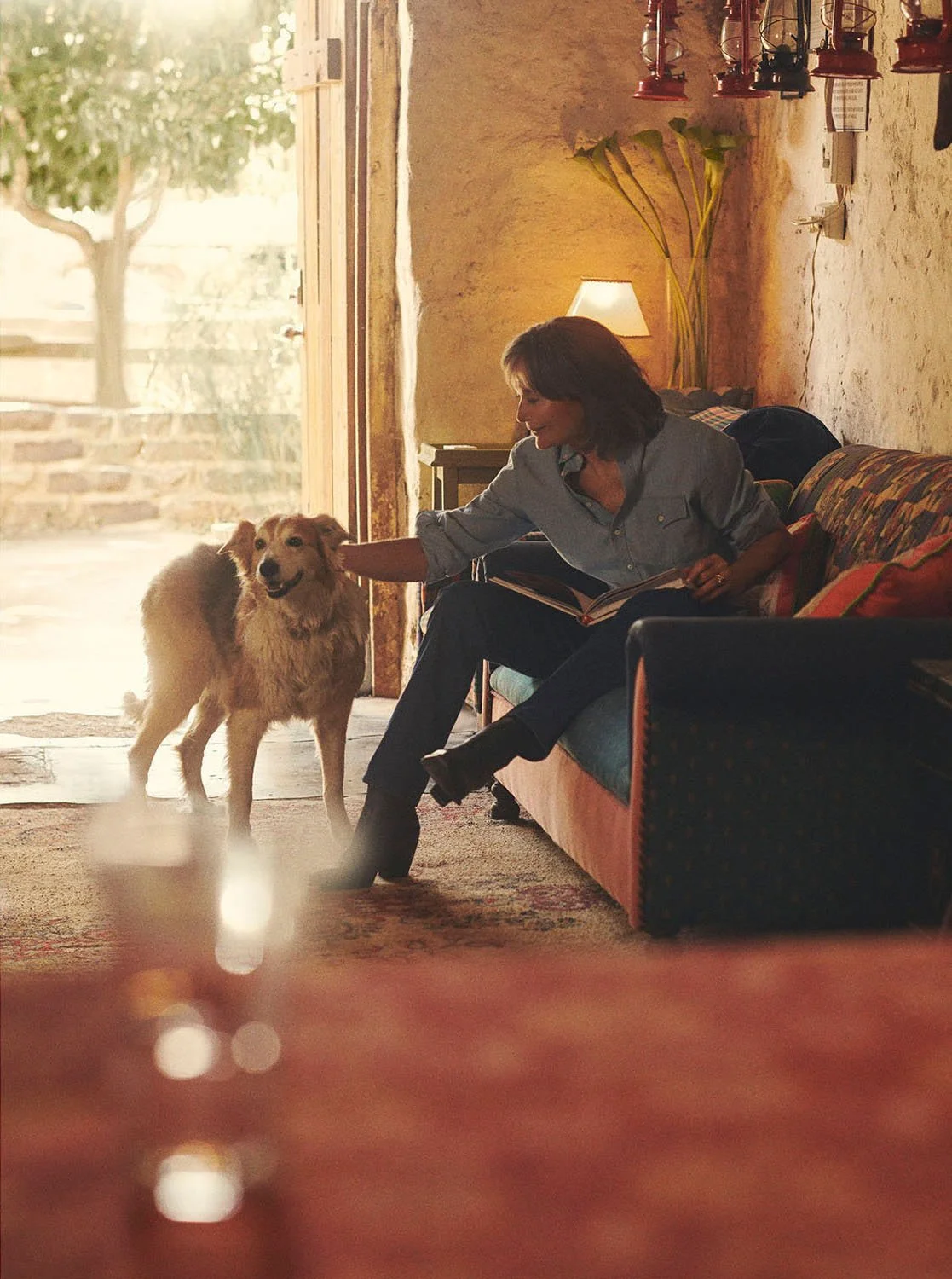 230208_DeparturesAustralia_26_560 copy.jpg