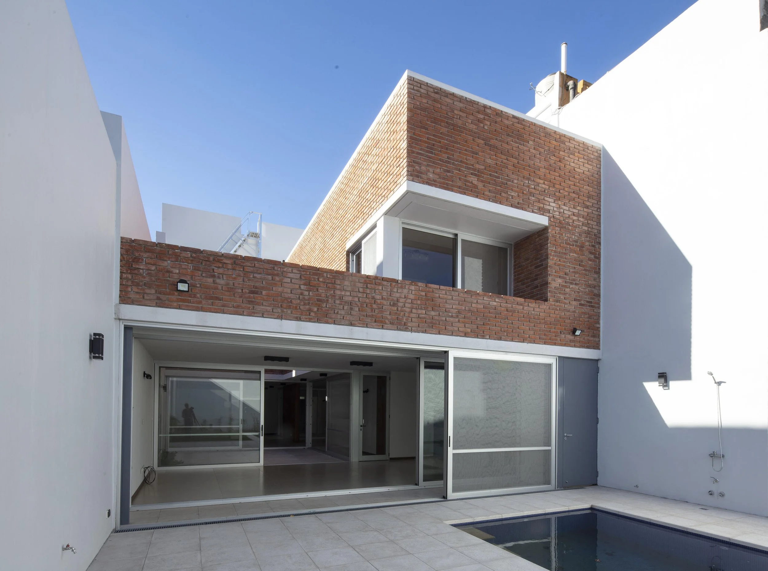 resized_13.jpg