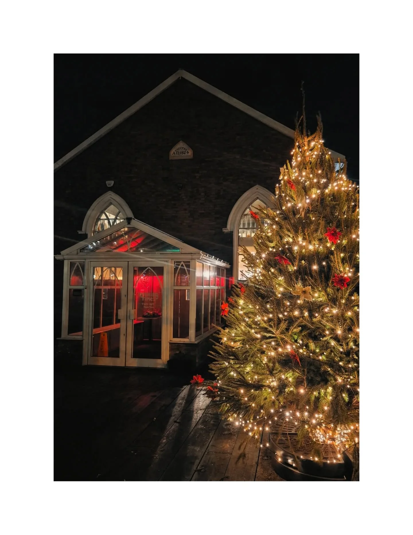 Last night we had the pleasure of hosting the Christmas meal for one of our local NHS departments. 

We provided a multi option 3 course Christmas meal for this wonderful group of people and we're glad they had a wonderful time with us, and thank you