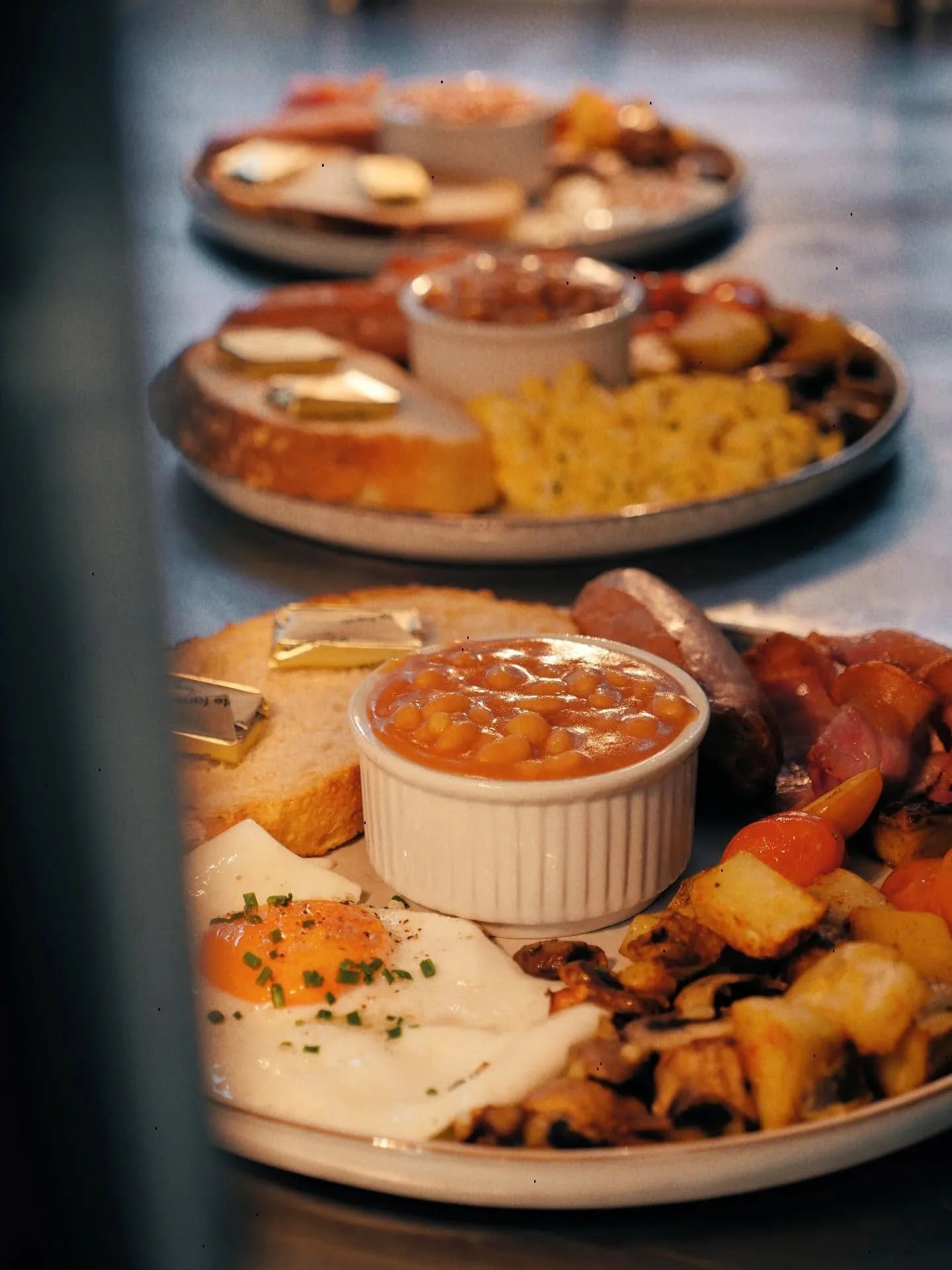 Breakfasts are flying out this morning! 

Busy kickoff to our weekend ahead, we have some spaces left for tomorrow so if you want to book a table for Brunch get in touch 🫶