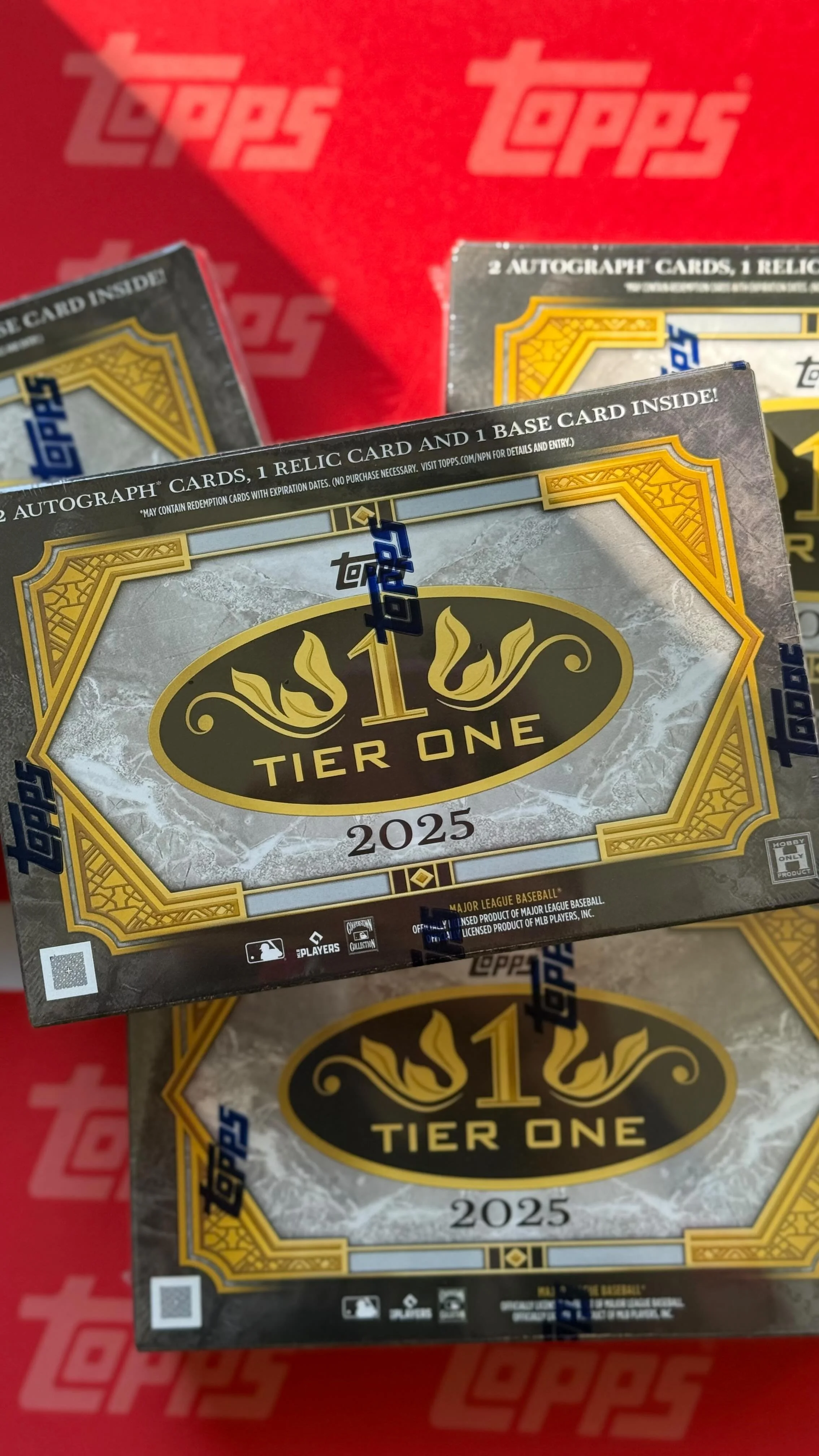 π¨Release Day π¨
2025 @topps Tier 1 Baseball is HERE! βΎπ₯
This year’s product is loaded with unique hits — on-card autographs, booklets, cut signers, bat knobs, and more. Each box delivers:
β¨ 2 Autograph Cards
β¨ 1 Relic Card
β¨ 1 Base or