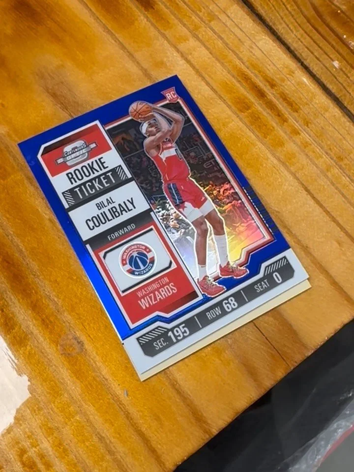 Customer recently pulled a big card out of Chrome football (post coming up) and decided to try his hand on some @paniniamerica Contenders Optic 🏀 

Proceeds to pull a nice @swipathefox Gold Vinyl 1/1 !! Never leave the last box!!
