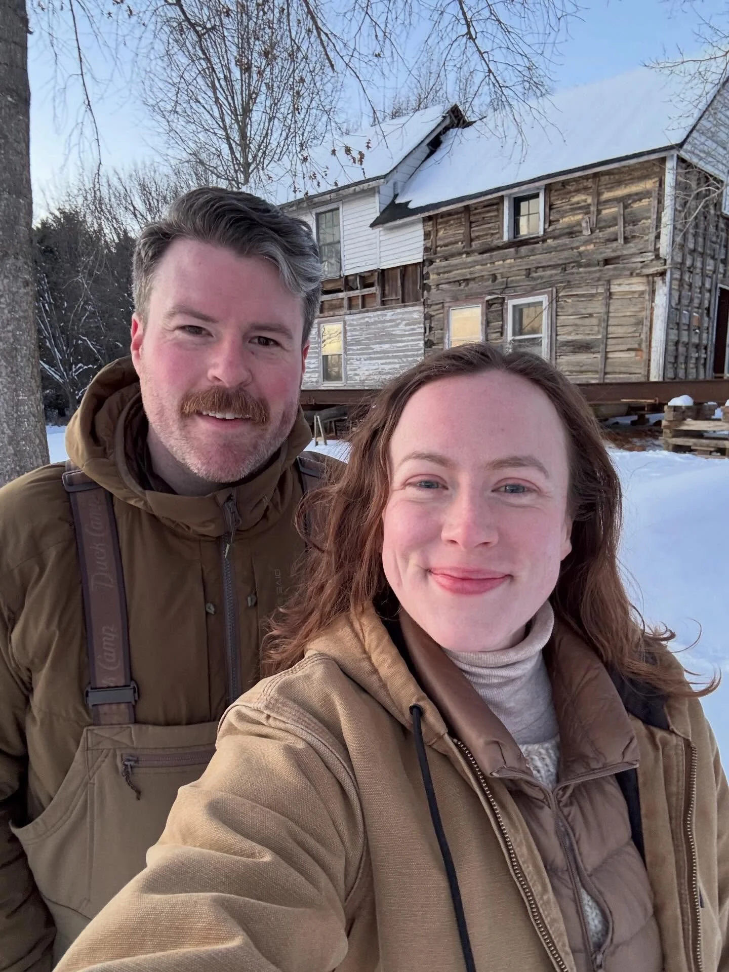 This was our first time to ever see our house in the snow ❄️ taking every moment we can to enjoy it because we leave Wednesday for the road! 
Here&rsquo;s where you can see us on this next lil run of shows:
2/5 - Nashville, TN @stationinnnashville 
2