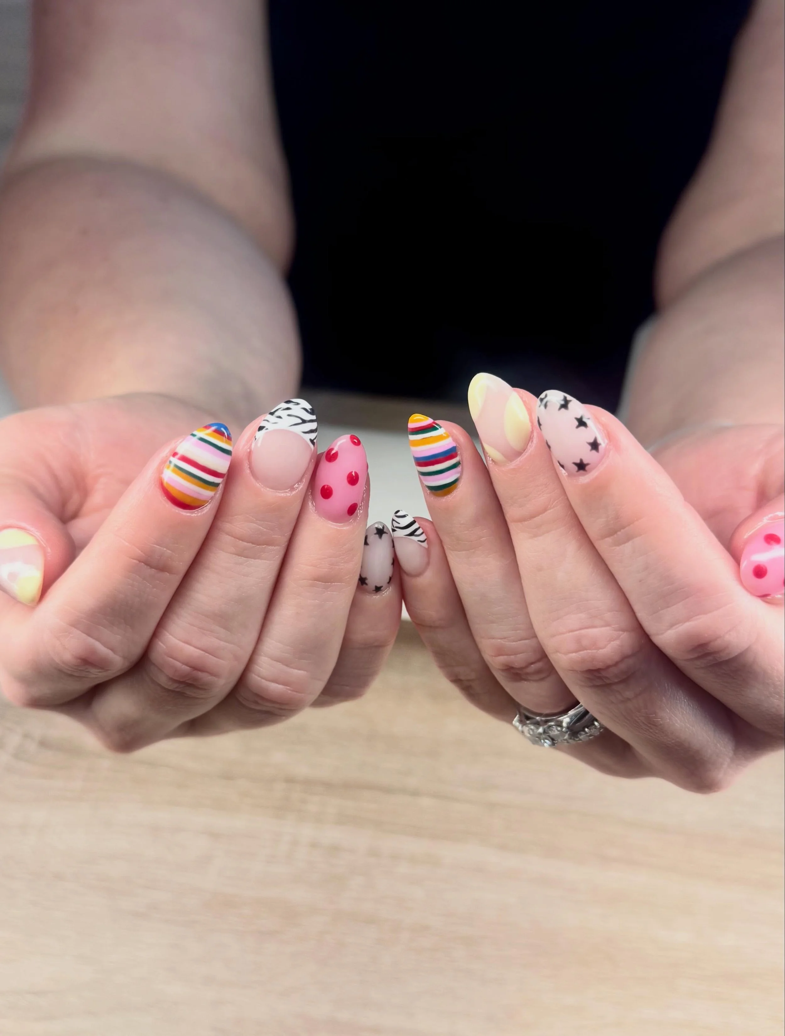 Truly random nail art is a vibe &amp; this one is just right in your face 💥 Stars, stripes, polka dots, colors you would never put together all create this awesome chaotic look that is just so cool! 

Too random for you, or could you handle it?! 
Xo
