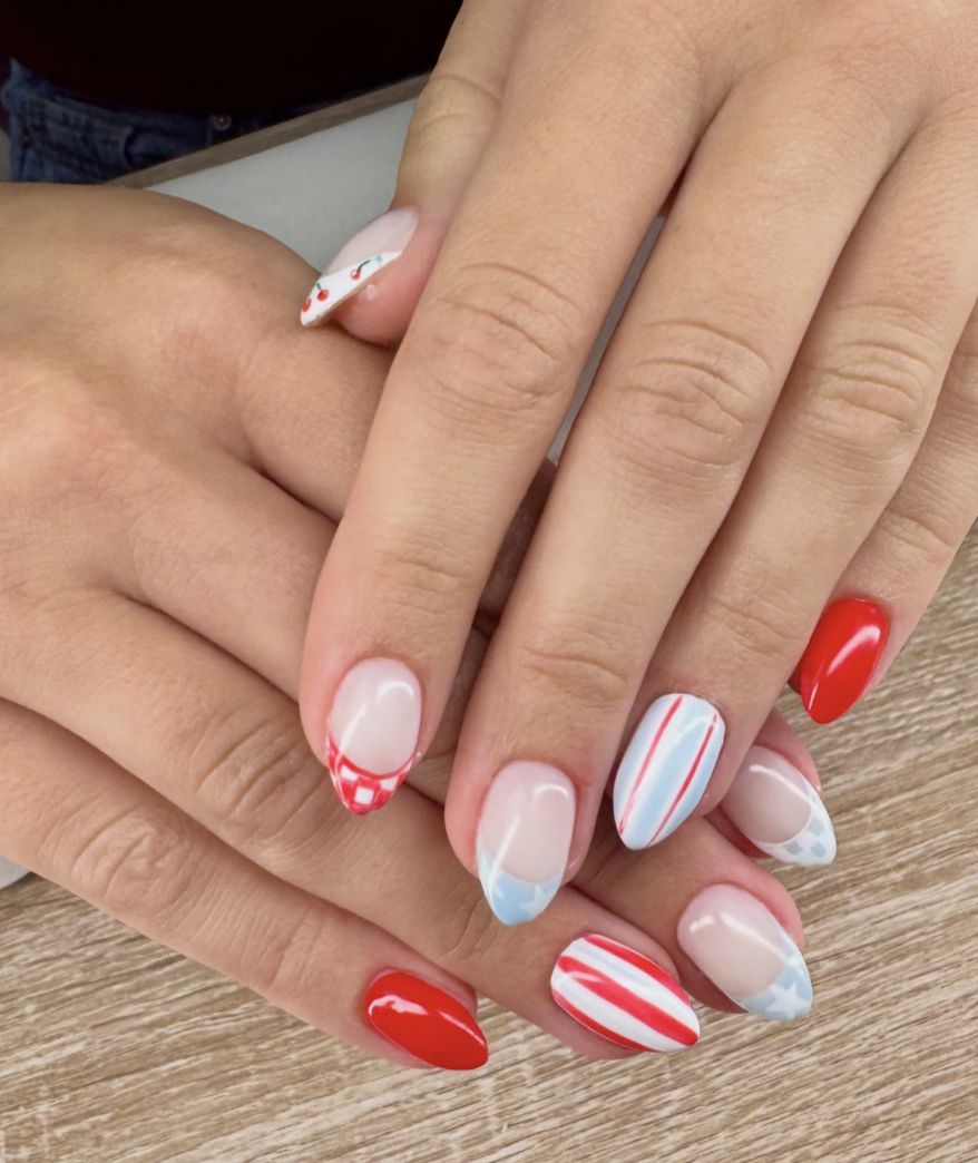 How Do You Build a Nail Portfolio That Gets You Booked?
