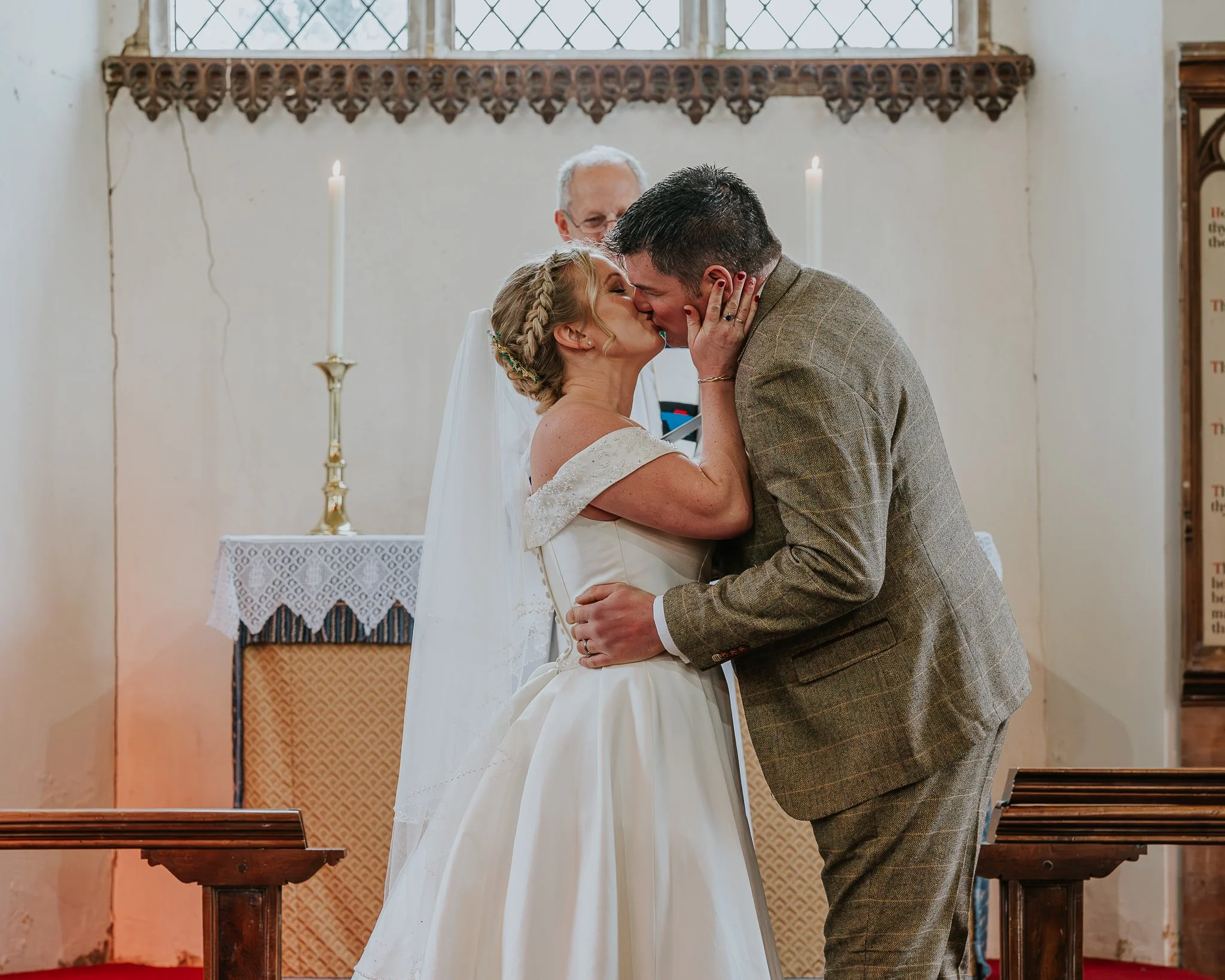 Matt &amp; Frankie’s Winter Wedding in Norfolk