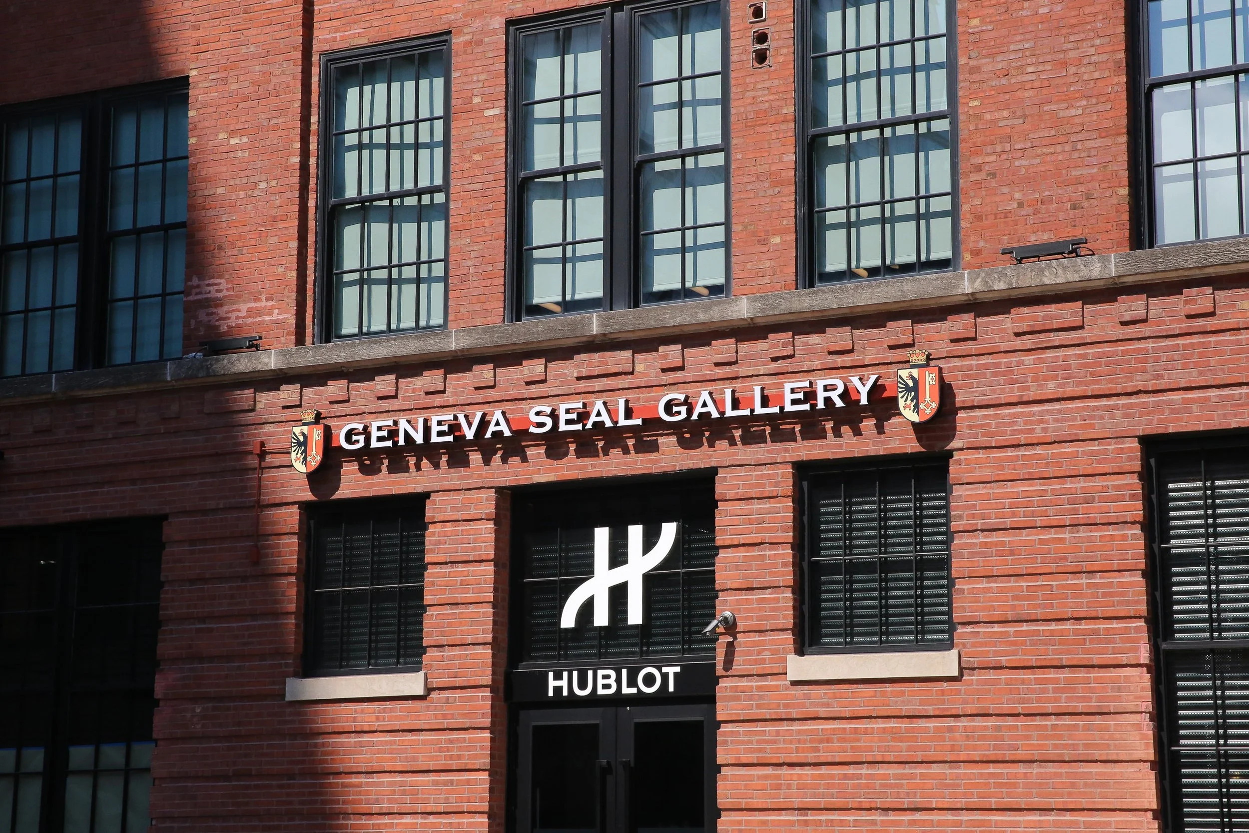 Geneva Seal Gallery Chicago Exterior