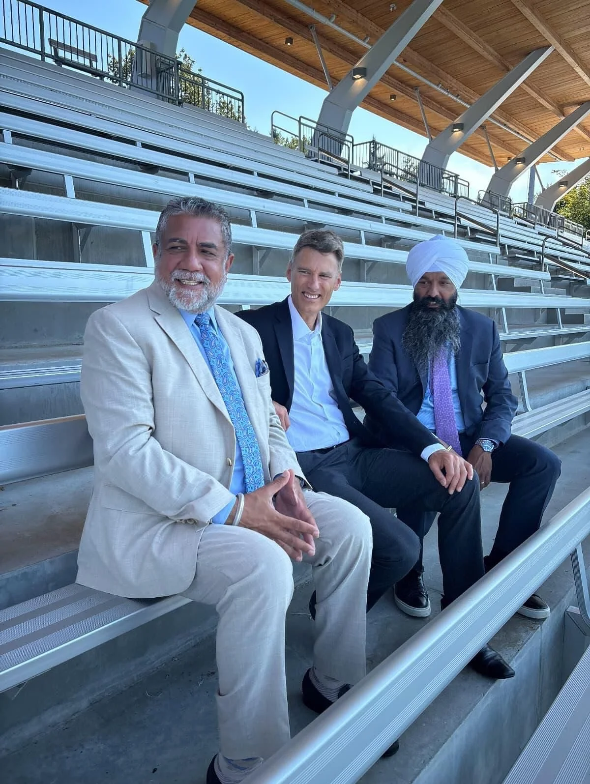 Honoured to host Minister of Housing and Infrastructure Gregor Robertson at Bear Creek in Surrey Newton for the announcement of over $326 million through the Canada Community-Building Fund to support stronger communities across British Columbia.
Gra
