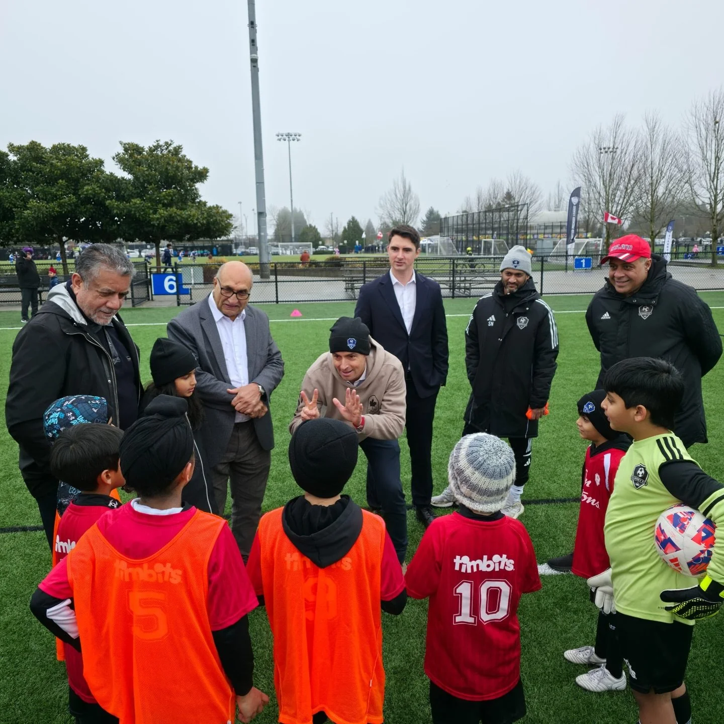 It was a pleasure to welcome Secretary of State for Sport, Adam van Koeverden, to Newton Athletic Park, meeting with Surrey FC youth players, coaches, and volunteers. ⚽️

A great opportunity to highlight the importance of investing in sport, recreati
