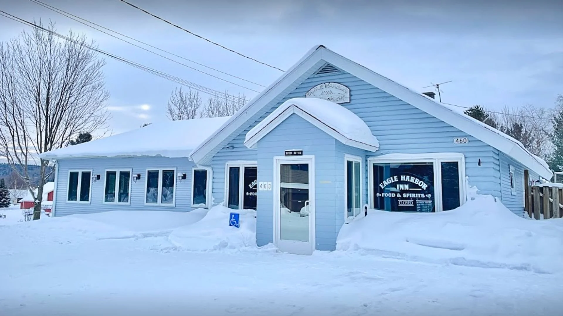 Eagle-Harbor-Inn-Snow.jpg