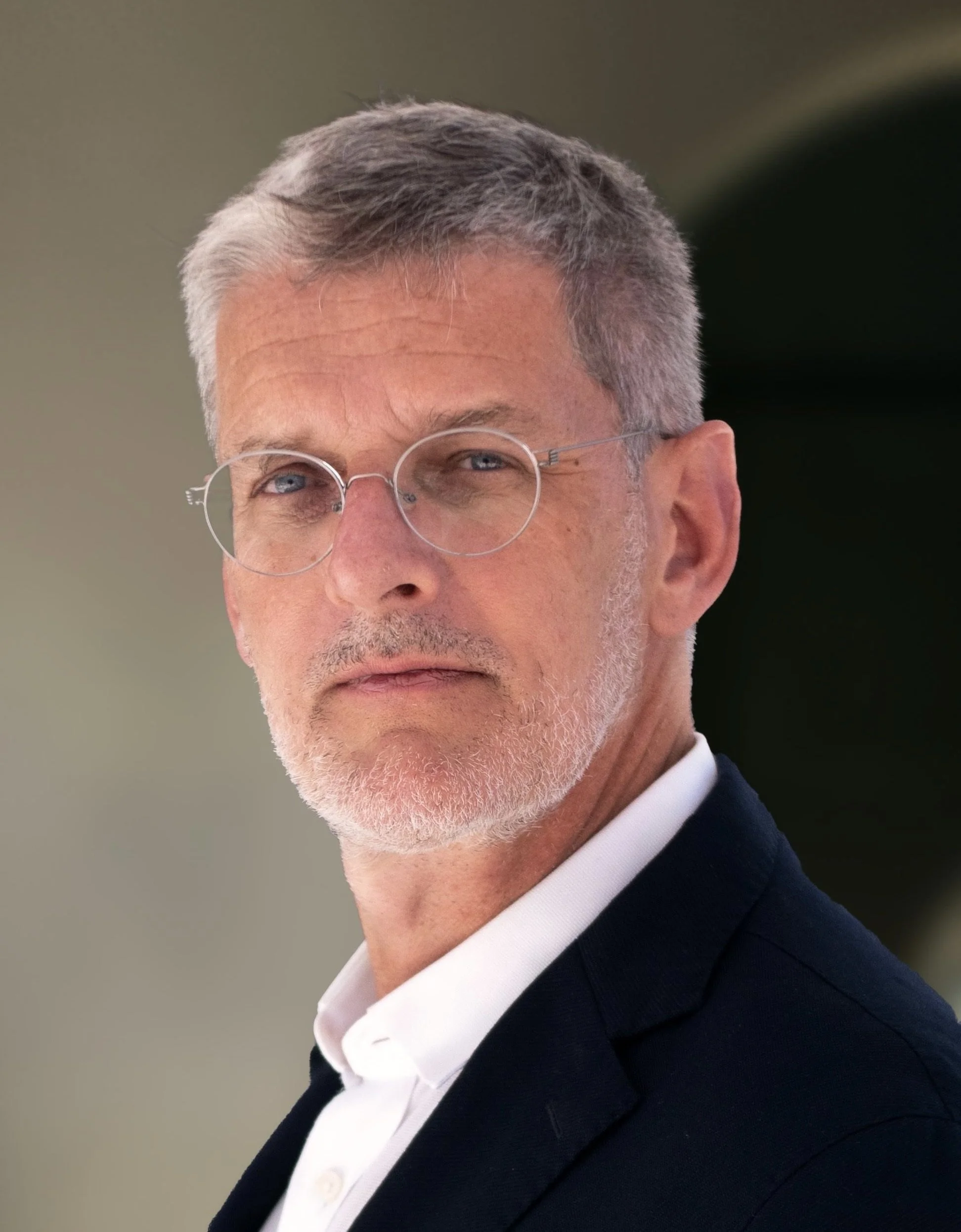 Kay W. Klöpping, Rechtsanwalt und Steuerberater, integrierte rechtliche und steuerliche Beratung bundesweit überregional aus Bielefeld