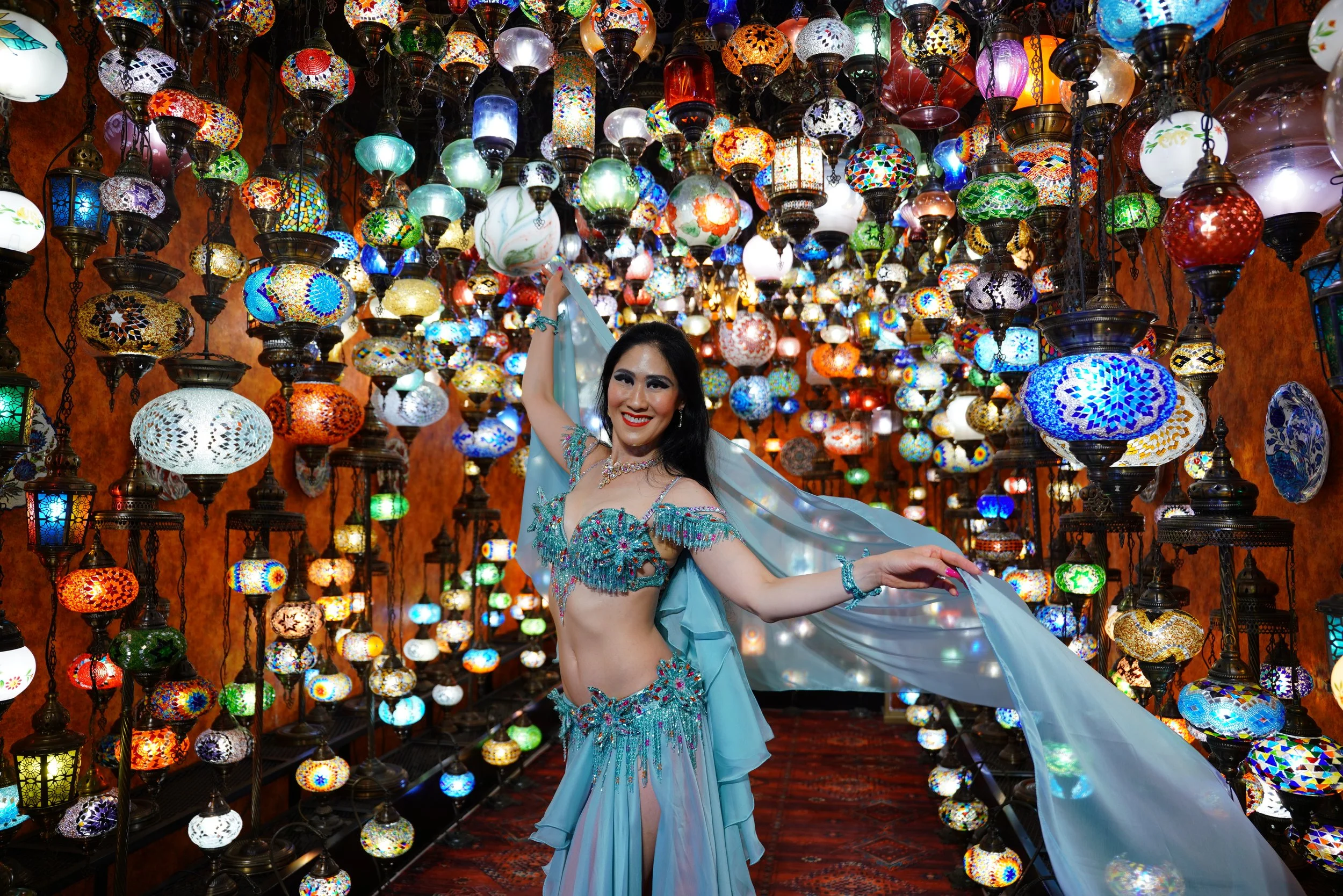 TahtIstanbul.Lanterns.JPG