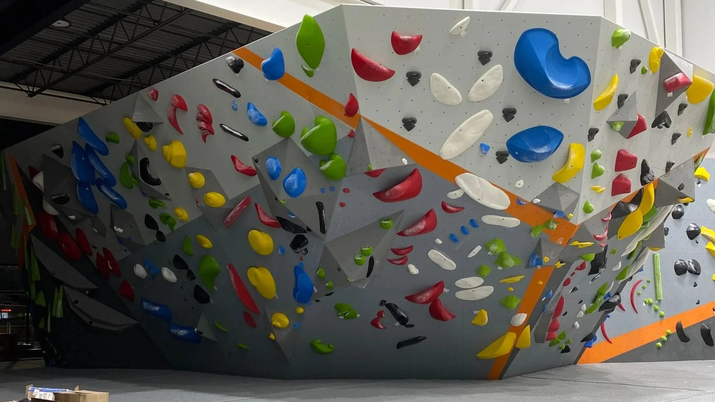 Metro Rocc Tyngsborough Rock Climbing Gym | MetroRock Tyngsborough | Indoor ...