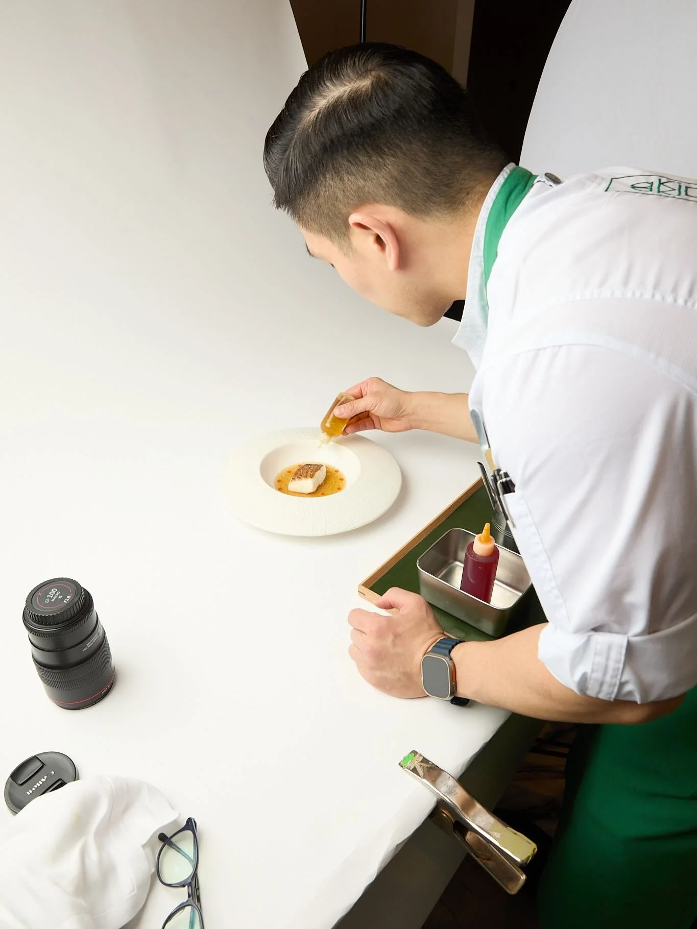 Our Lunar New Year menu comes to an end this week.

Beginning Tuesday, May 19, aKin enters its next chapter with a menu inspired by Asian Takeout.

This new tasting menu reimagines the familiar flavours, dishes, and memories many of us grew up with, 