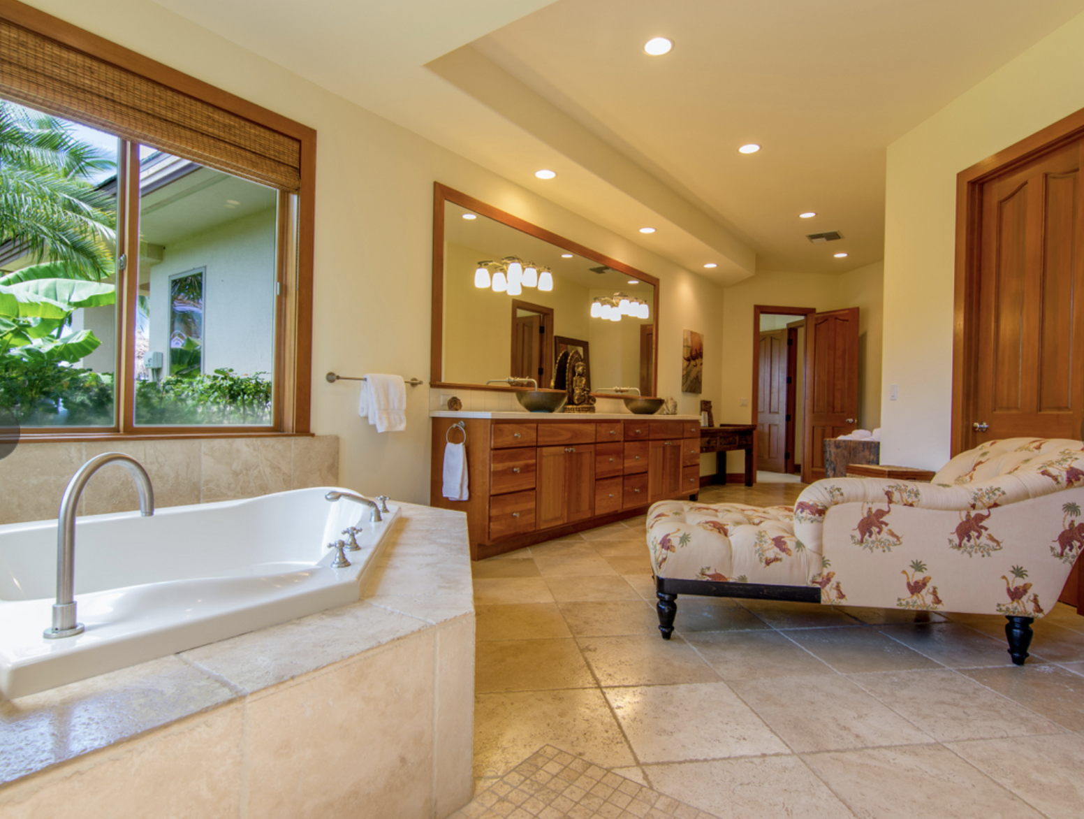 Main house Master en suite