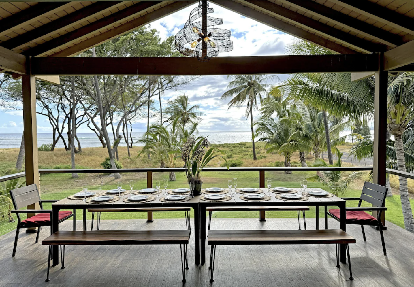 14Outdoor dining_2.png