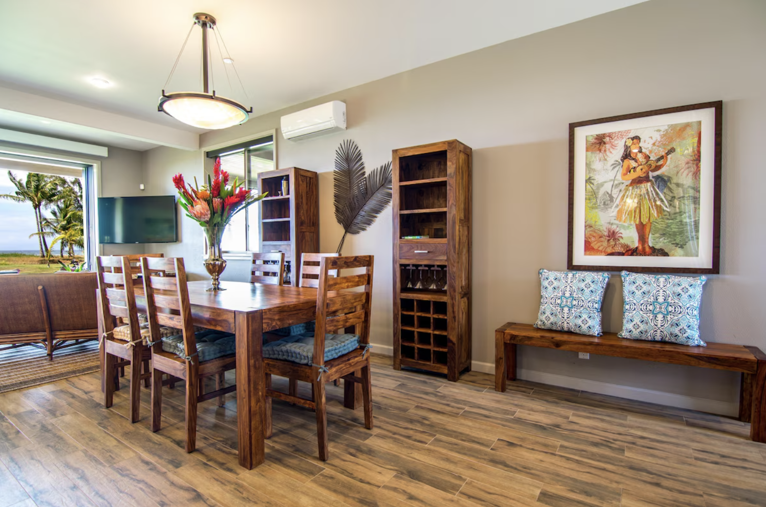 31Downstairs dining.png