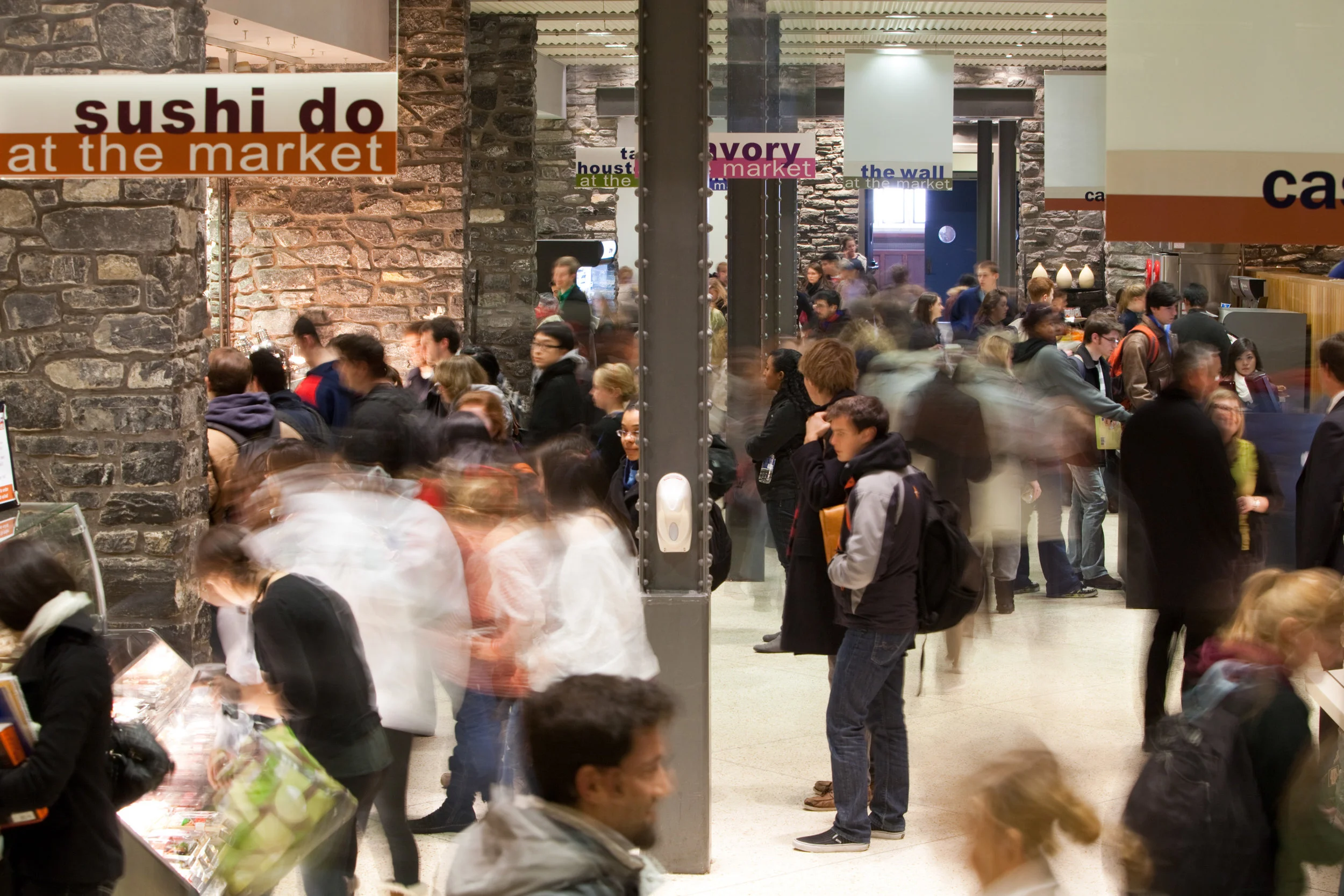 So many choices, so many lines. Lunch at Houston Hall at Penn.