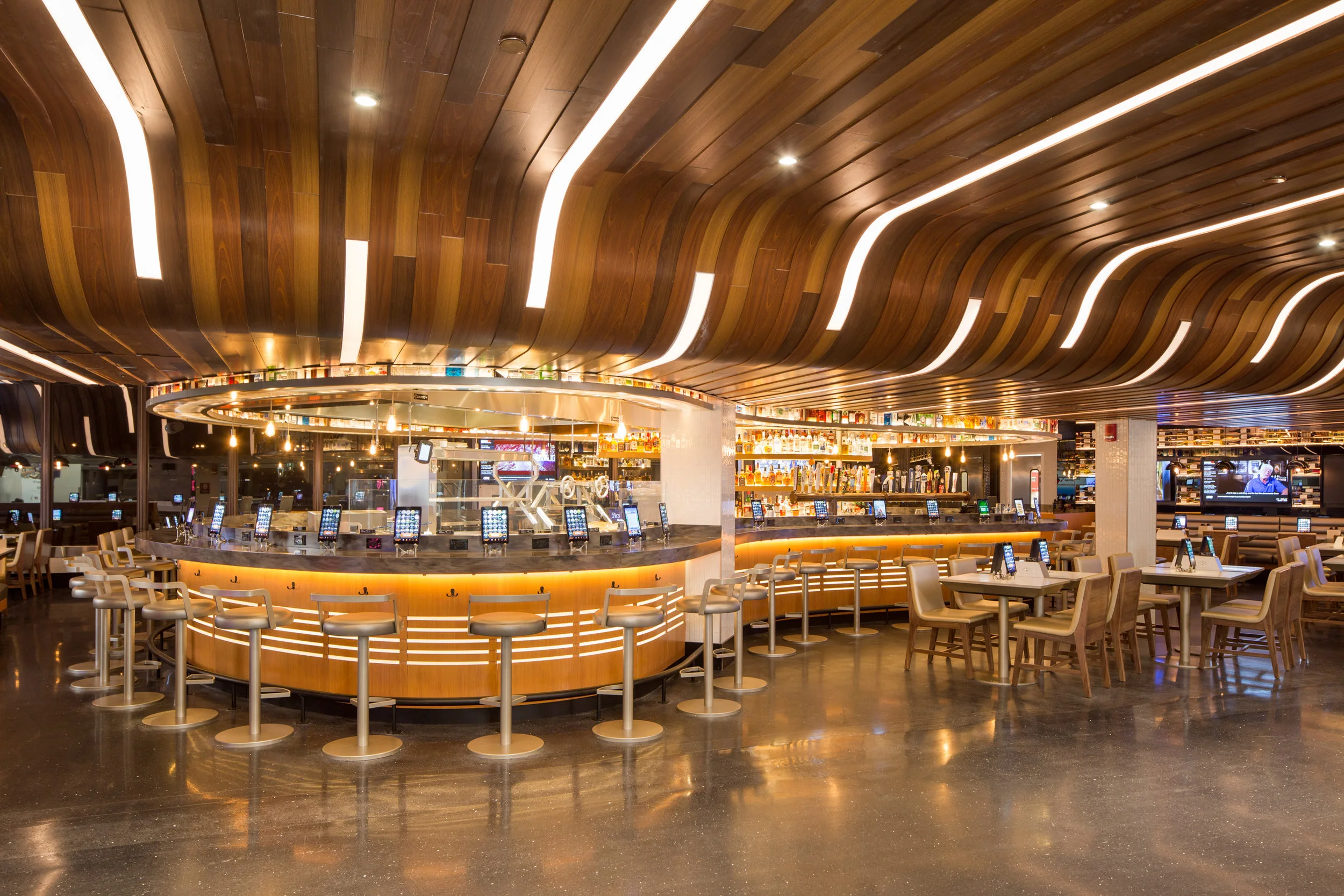 The curvy undulating ceiling of Independence Prime draws you into the bar and restaurant.