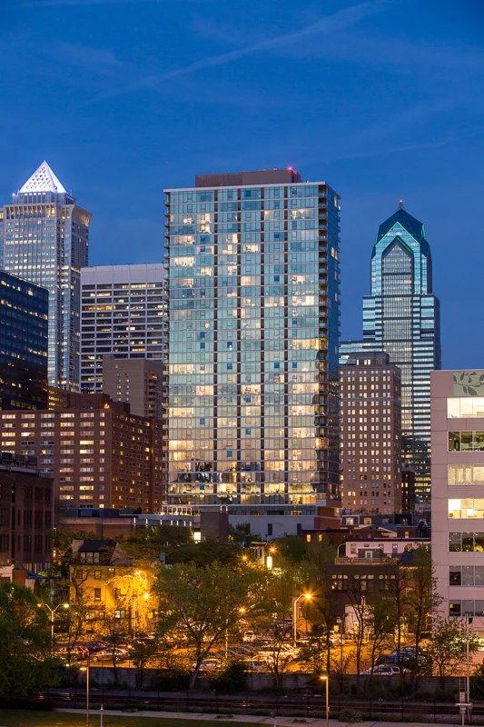 2116 Chestnut Street with the Philadelphia skyline.