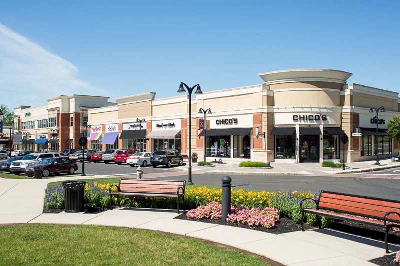 This village-style shopping center invites consumers to make a day of it.