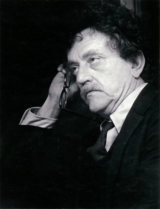 Kurt Vonnegut at 1980 Cornell Daily Sun dinner, 5/15/1980.