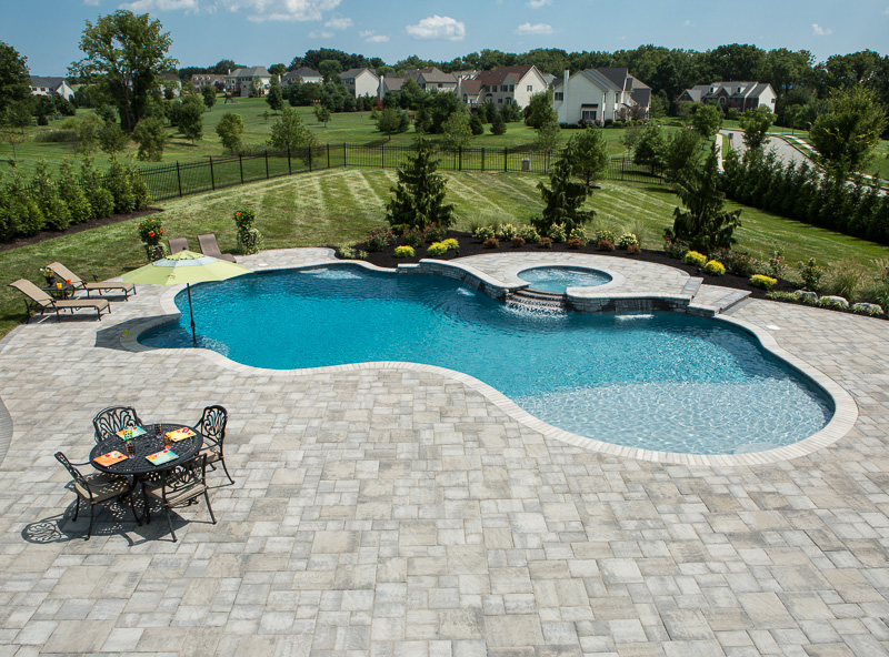 Overall view of the Bluetree pool featuring lots of EP Henry pavers.