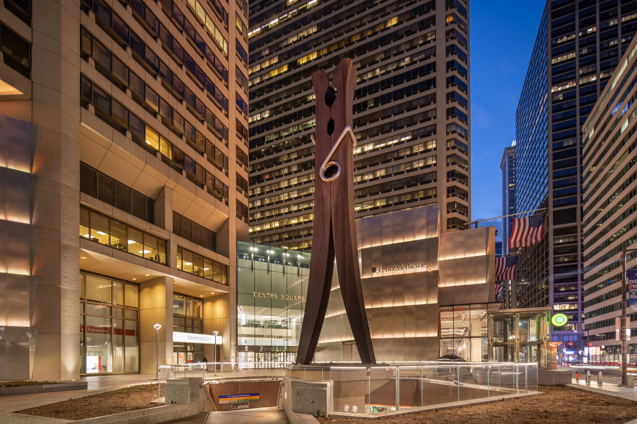 Claes Oldenburg’s Clothespin sculpture is a focal point at Center Square in Philadelphia.