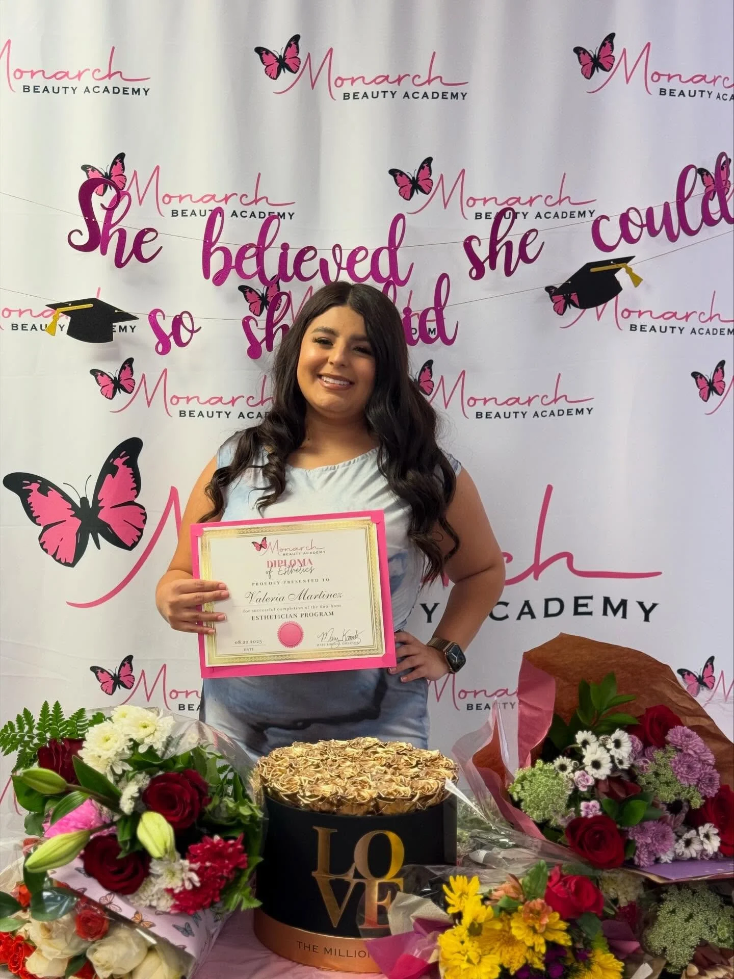 Our very first esthi student to walk through our doors&hellip; and now our very first Monarch esthi graduate 🥹

Val, from day one you&rsquo;ve been in it to win it, always keeping your eye on the prize. Already running a successful lash business, yo