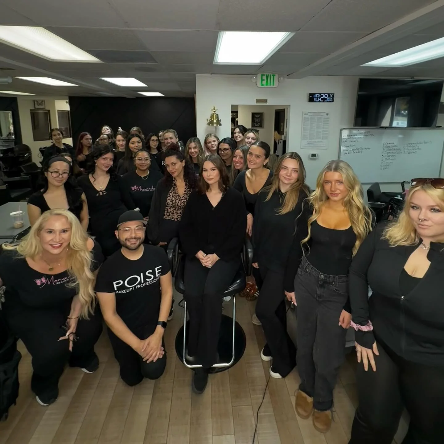 Makeup demo with @poisemakeuppro this morning was absolutely incredible &mdash; so much talent and artistry in one room and our students learned a ton!

Something even more special &mdash; this was by far our largest class photo yet since opening Mon